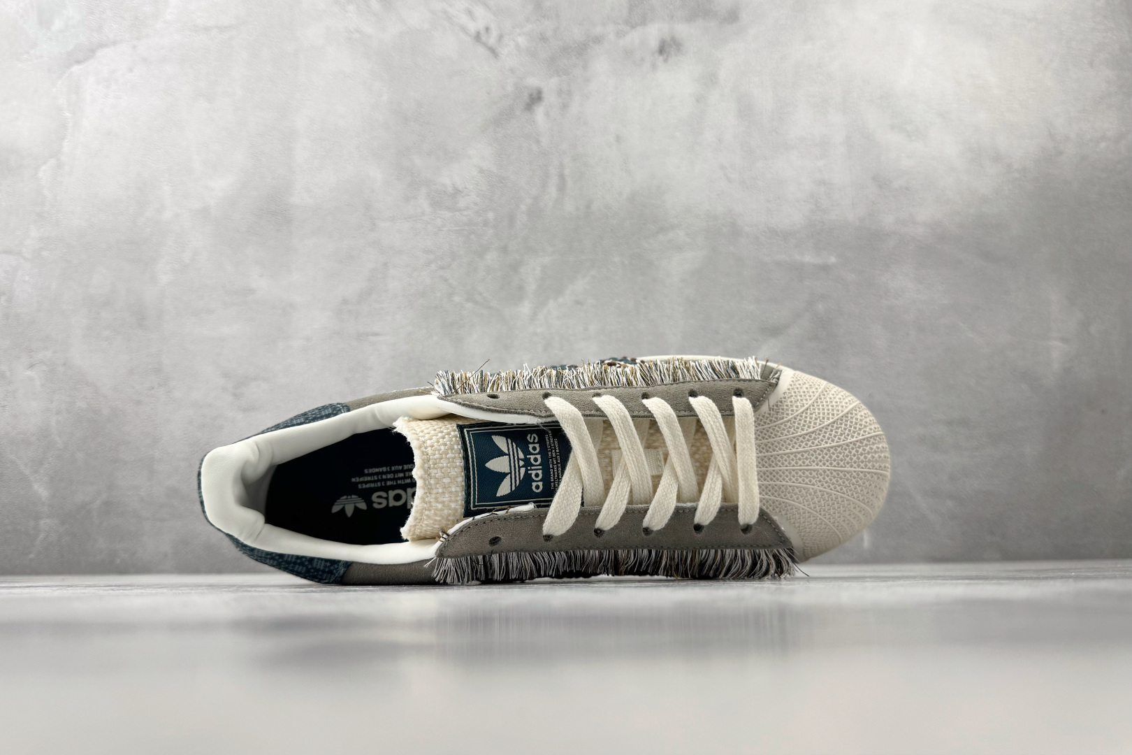 adidas originals Superstar 2 灰色 KH5904-Top High Quatity Cheap Sneakers Fashion Clothing Clothes Bags handbags Shoes of all Brand wholesale With The best Quality And Beautiful Price from China Factory Chinese suppliers wholesaler seller adidas originals Superstar 2 灰色 KH5904