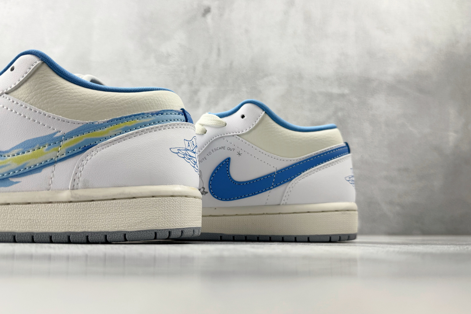 平台爆款 Jordan Air Jordan 1 Low 白蓝 FJ7219-441-Top High Quatity Cheap Sneakers Fashion Clothing Clothes Bags handbags Shoes of all Brand wholesale With The best Quality And Beautiful Price from China Factory Chinese suppliers wholesaler seller 平台爆款 Jordan Air Jordan 1 Low 白蓝 FJ7219-441