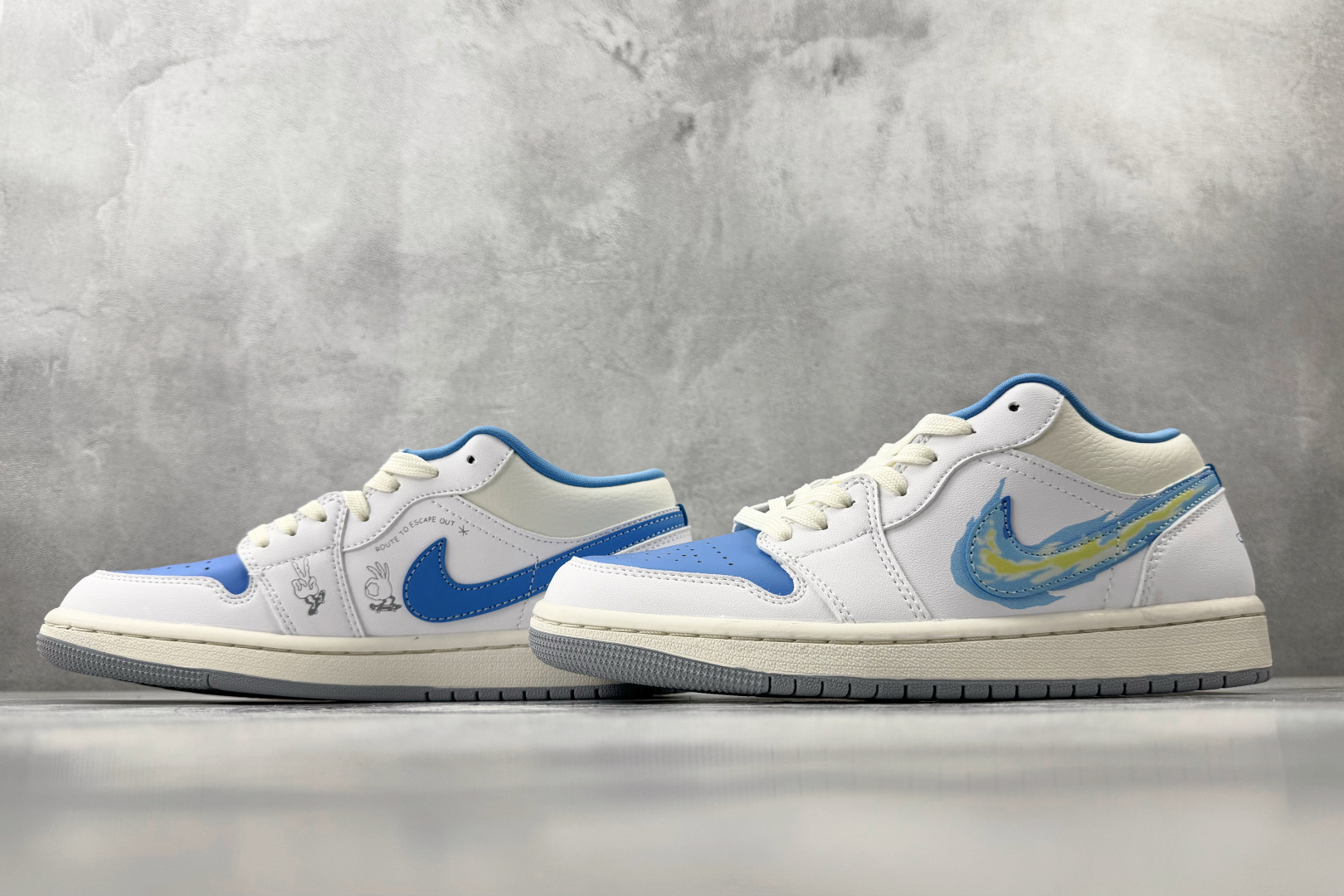 平台爆款 Jordan Air Jordan 1 Low 白蓝 FJ7219-441-Top High Quatity Cheap Sneakers Fashion Clothing Clothes Bags handbags Shoes of all Brand wholesale With The best Quality And Beautiful Price from China Factory Chinese suppliers wholesaler seller 平台爆款 Jordan Air Jordan 1 Low 白蓝 FJ7219-441