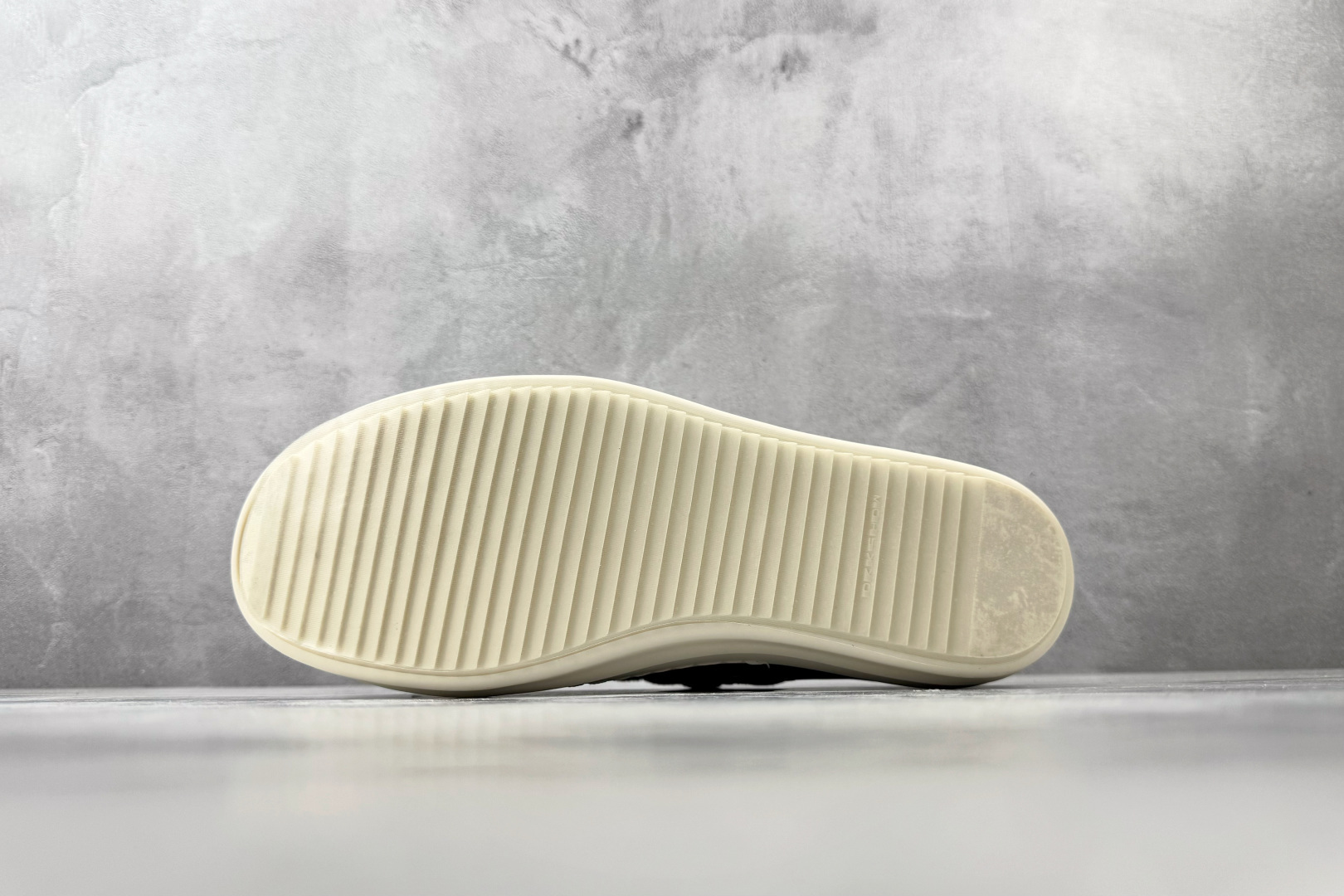 Rick Owens DRKSHDW 黑色 DS01B7802DMW1-911-Top High Quatity Cheap Sneakers Fashion Clothing Clothes Bags handbags Shoes of all Brand wholesale With The best Quality And Beautiful Price from China Factory Chinese suppliers wholesaler seller Rick Owens DRKSHDW 黑色 DS01B7802DMW1-911