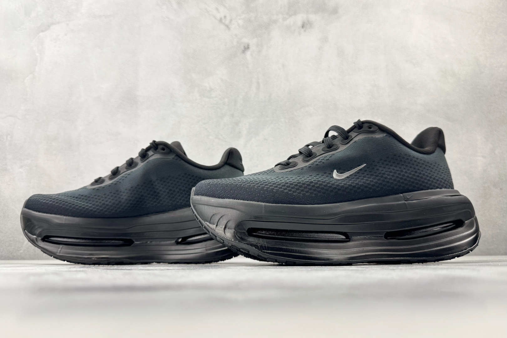 Nike Vomero Premium 黑蓝 IQ0627-001
