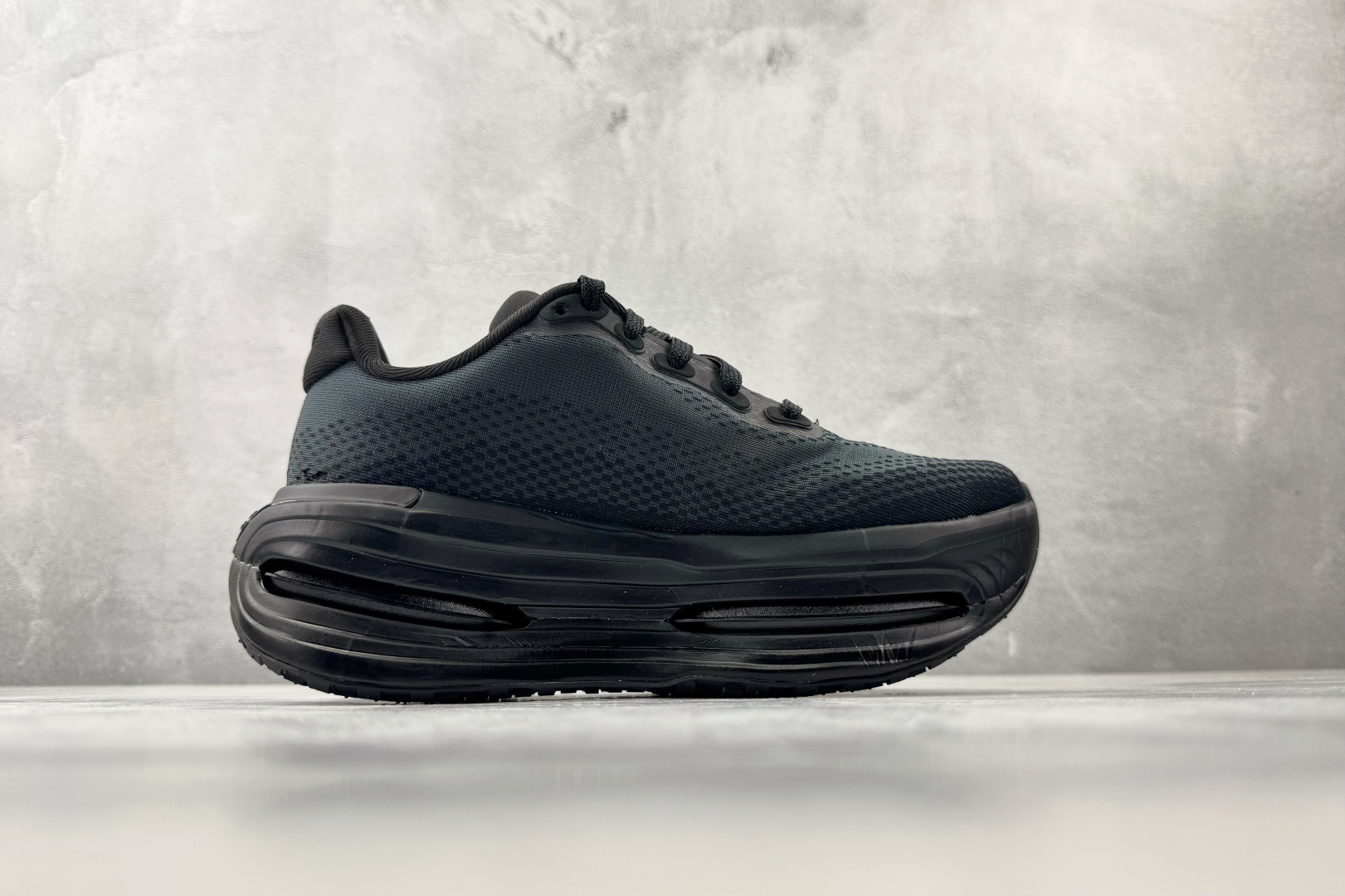 Nike Vomero Premium 黑蓝 IQ0627-001