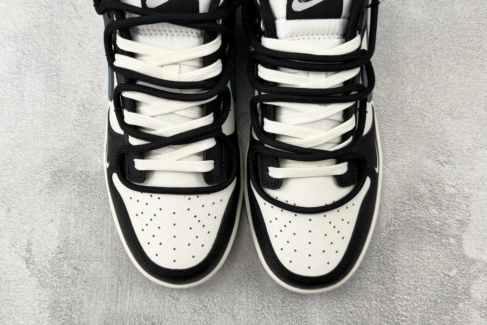 Nike Dunk Low Retro 浩瀚星辰 黑白蓝 BB0620-122-Top High Quatity Cheap Sneakers Fashion Clothing Clothes Bags handbags Shoes of all Brand wholesale With The best Quality And Beautiful Price from China Factory Chinese suppliers wholesaler seller Nike Dunk Low Retro 浩瀚星辰 黑白蓝 BB0620-122