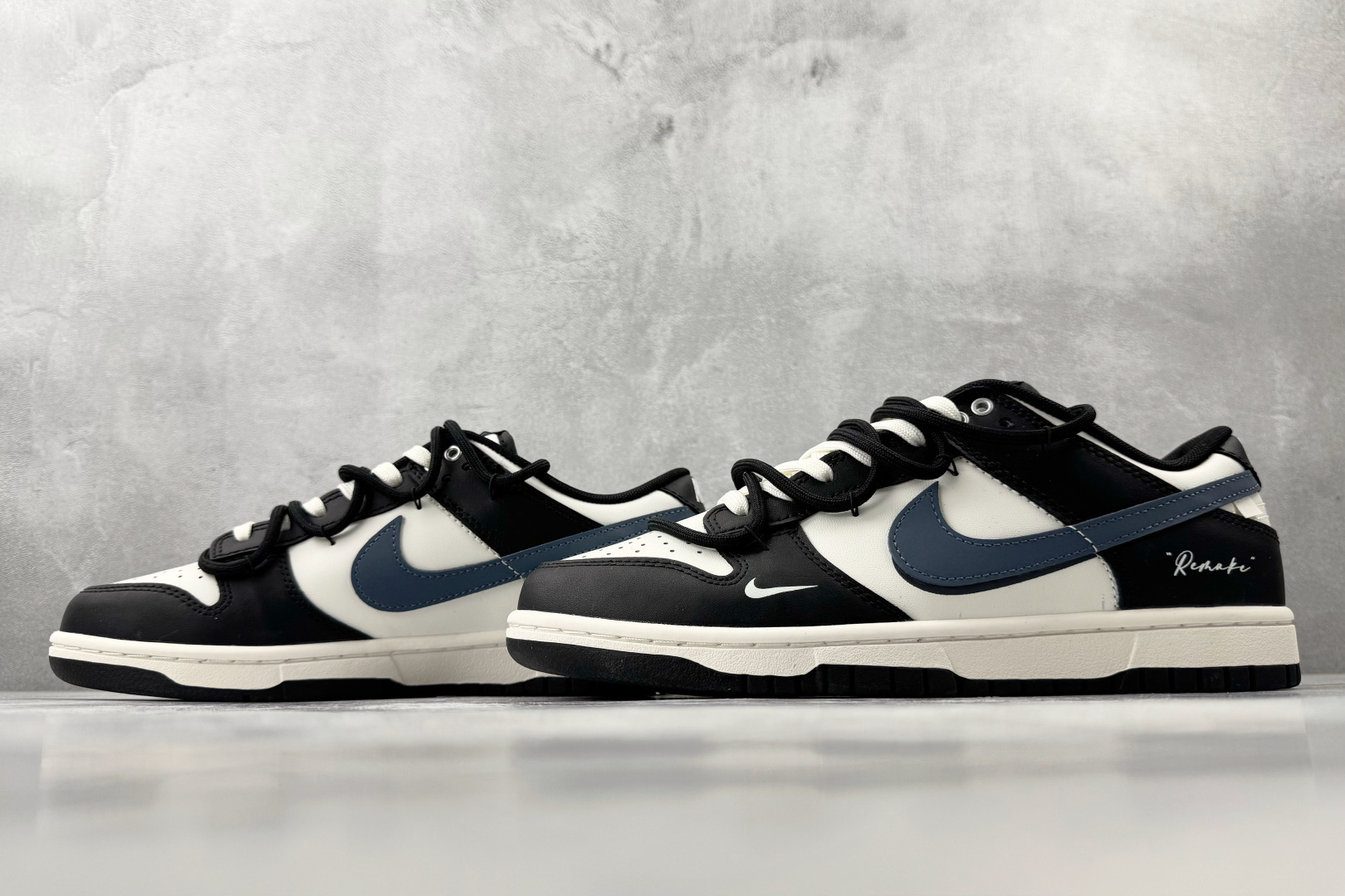 Nike Dunk Low Retro 浩瀚星辰 黑白蓝 BB0620-122-Top High Quatity Cheap Sneakers Fashion Clothing Clothes Bags handbags Shoes of all Brand wholesale With The best Quality And Beautiful Price from China Factory Chinese suppliers wholesaler seller Nike Dunk Low Retro 浩瀚星辰 黑白蓝 BB0620-122