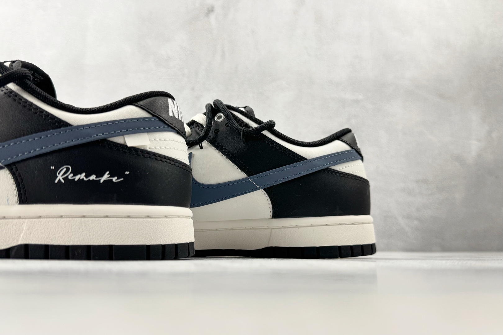 Nike Dunk Low Retro 浩瀚星辰 黑白蓝 BB0620-122-Top High Quatity Cheap Sneakers Fashion Clothing Clothes Bags handbags Shoes of all Brand wholesale With The best Quality And Beautiful Price from China Factory Chinese suppliers wholesaler seller Nike Dunk Low Retro 浩瀚星辰 黑白蓝 BB0620-122