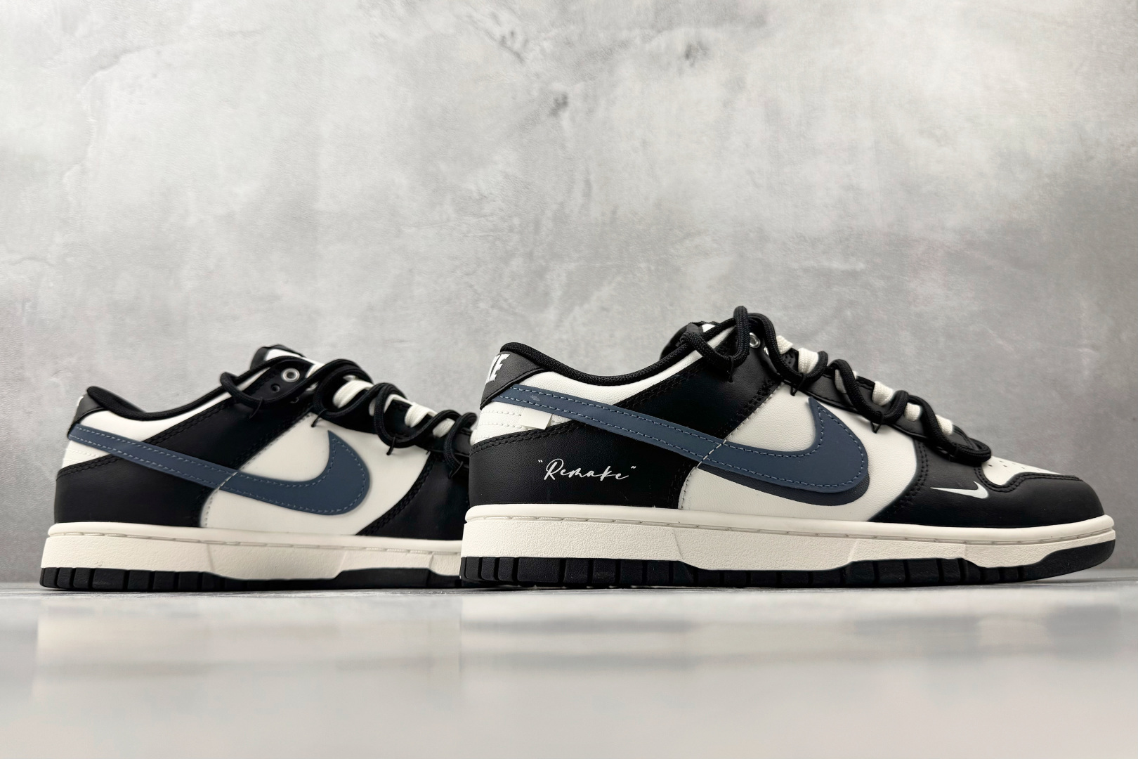 Nike Dunk Low Retro 浩瀚星辰 黑白蓝 BB0620-122-Top High Quatity Cheap Sneakers Fashion Clothing Clothes Bags handbags Shoes of all Brand wholesale With The best Quality And Beautiful Price from China Factory Chinese suppliers wholesaler seller Nike Dunk Low Retro 浩瀚星辰 黑白蓝 BB0620-122