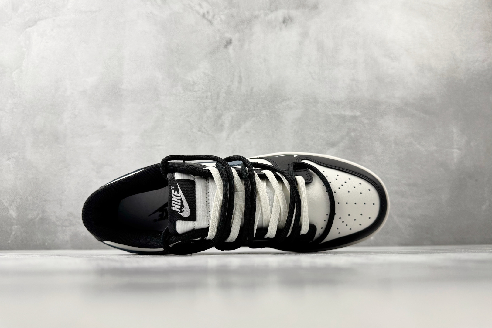 Nike Dunk Low Retro 浩瀚星辰 黑白蓝 BB0620-122-Top High Quatity Cheap Sneakers Fashion Clothing Clothes Bags handbags Shoes of all Brand wholesale With The best Quality And Beautiful Price from China Factory Chinese suppliers wholesaler seller Nike Dunk Low Retro 浩瀚星辰 黑白蓝 BB0620-122