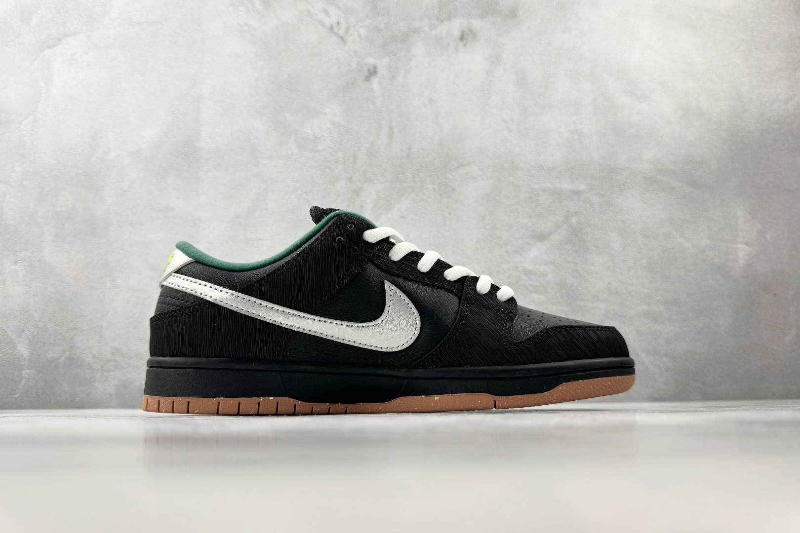 Nike SB Dunk Low Pro 银雾 FQ7585-200-Top High Quatity Cheap Sneakers Fashion Clothing Clothes Bags handbags Shoes of all Brand wholesale With The best Quality And Beautiful Price from China Factory Chinese suppliers wholesaler seller Nike SB Dunk Low Pro 银雾 FQ7585-200