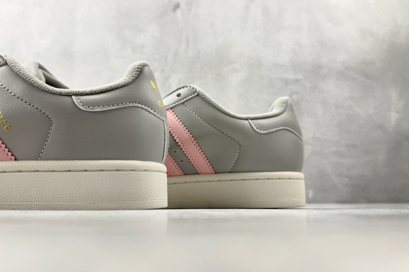 adidas originals Superstar 2 灰粉 KI8052-Top High Quatity Cheap Sneakers Fashion Clothing Clothes Bags handbags Shoes of all Brand wholesale With The best Quality And Beautiful Price from China Factory Chinese suppliers wholesaler seller adidas originals Superstar 2 灰粉 KI8052