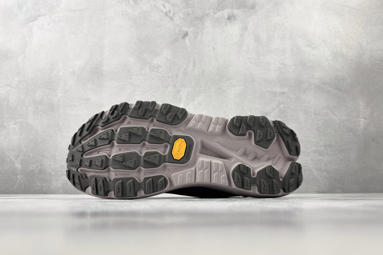 平台专供 HOKA ONE ONE × _J.LA.L_ Mafate X 灰棕 1175208-BGV-Top High Quatity Cheap Sneakers Fashion Clothing Clothes Bags handbags Shoes of all Brand wholesale With The best Quality And Beautiful Price from China Factory Chinese suppliers wholesaler seller 平台专供 HOKA ONE ONE × _J.LA.L_ Mafate X 灰棕 1175208-BGV