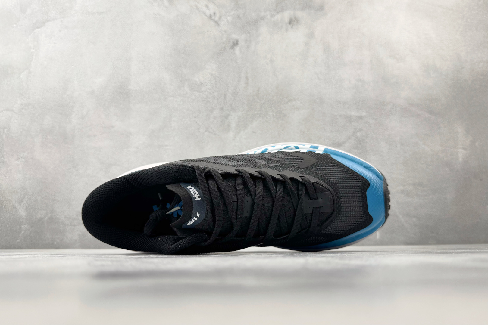 平台专供 HOKA ONE ONE Mafate X VIBRAM MEGAGRIP 黑蓝色 1161990-BKSK-Top High Quatity Cheap Sneakers Fashion Clothing Clothes Bags handbags Shoes of all Brand wholesale With The best Quality And Beautiful Price from China Factory Chinese suppliers wholesaler seller 平台专供 HOKA ONE ONE Mafate X VIBRAM MEGAGRIP 黑蓝色 1161990-BKSK