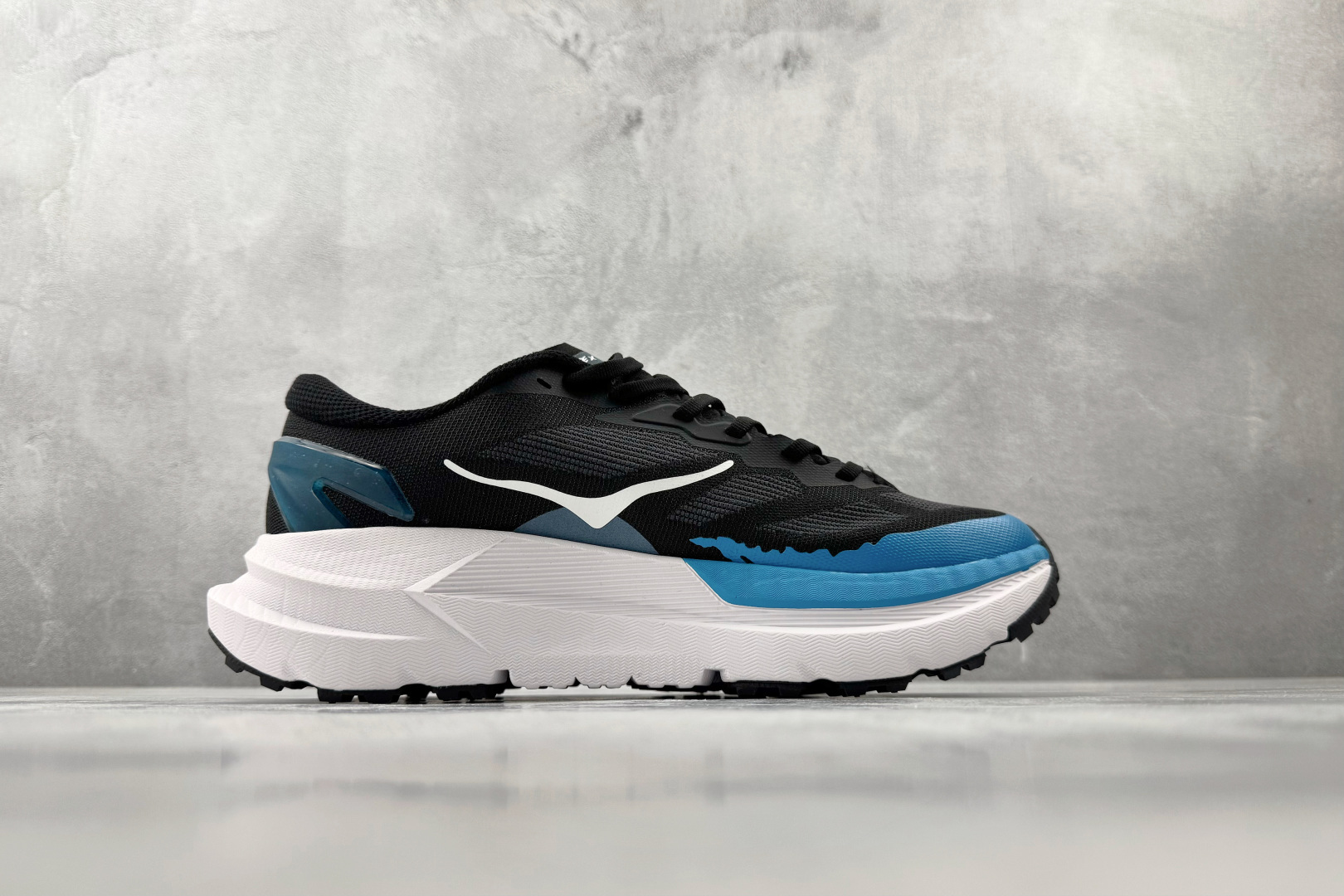 平台专供 HOKA ONE ONE Mafate X VIBRAM MEGAGRIP 黑蓝色 1161990-BKSK-Top High Quatity Cheap Sneakers Fashion Clothing Clothes Bags handbags Shoes of all Brand wholesale With The best Quality And Beautiful Price from China Factory Chinese suppliers wholesaler seller 平台专供 HOKA ONE ONE Mafate X VIBRAM MEGAGRIP 黑蓝色 1161990-BKSK