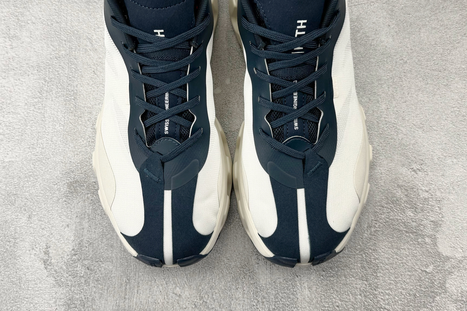 On × KITH K-Tech 1 白藏蓝 3MG1077-Top High Quatity Cheap Sneakers Fashion Clothing Clothes Bags handbags Shoes of all Brand wholesale With The best Quality And Beautiful Price from China Factory Chinese suppliers wholesaler seller On × KITH K-Tech 1 白藏蓝 3MG1077