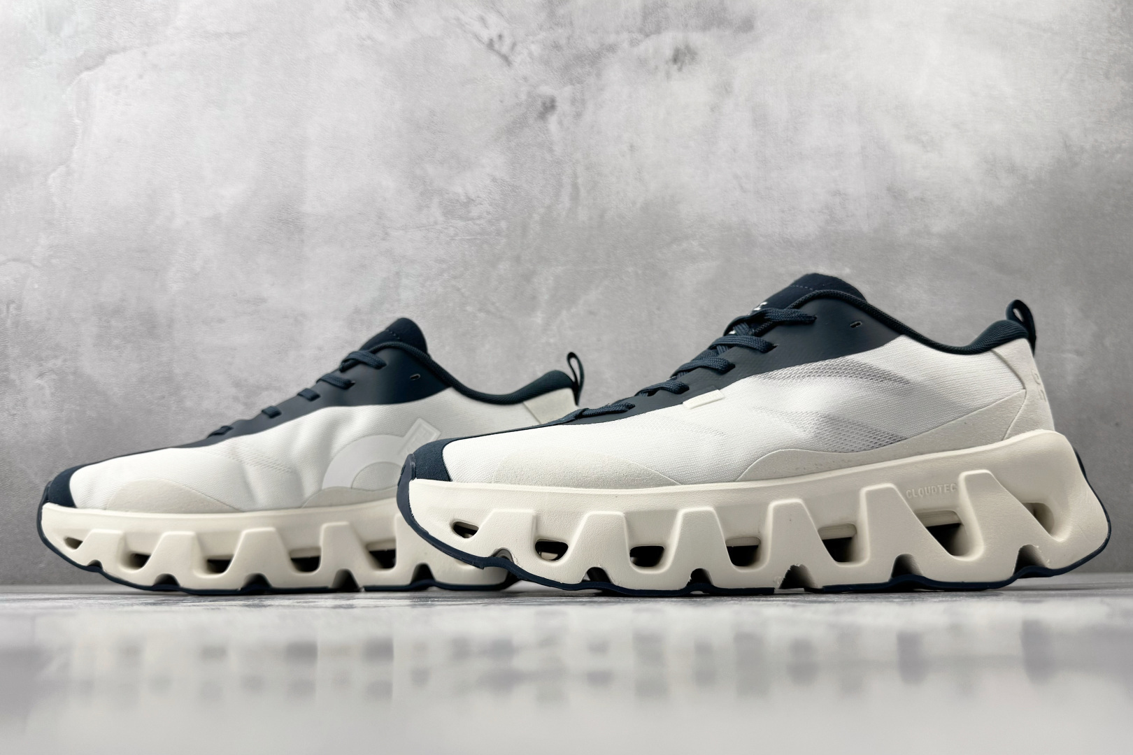 On × KITH K-Tech 1 白藏蓝 3MG1077-Top High Quatity Cheap Sneakers Fashion Clothing Clothes Bags handbags Shoes of all Brand wholesale With The best Quality And Beautiful Price from China Factory Chinese suppliers wholesaler seller On × KITH K-Tech 1 白藏蓝 3MG1077