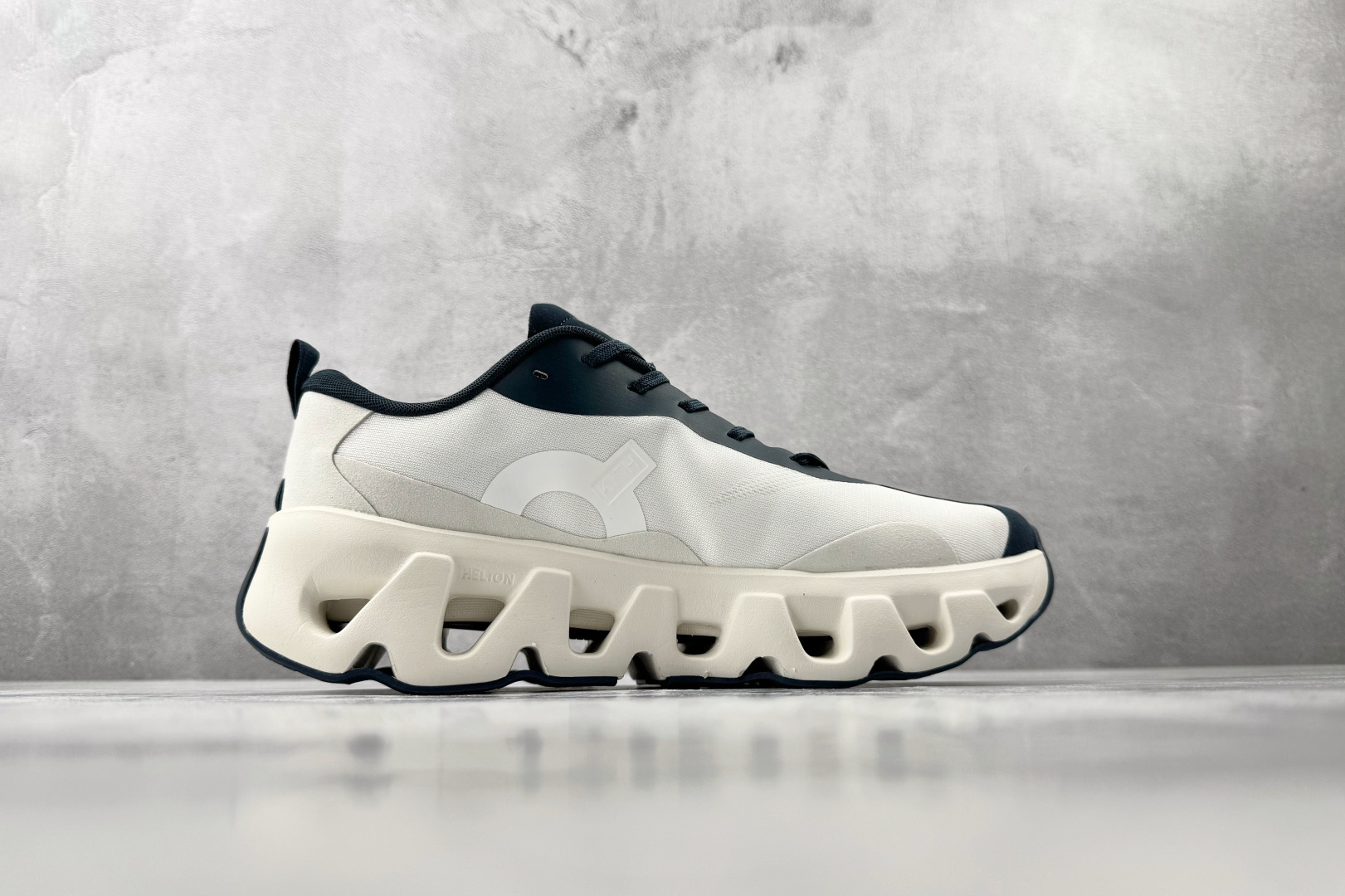 On × KITH K-Tech 1 白藏蓝 3MG1077-Top High Quatity Cheap Sneakers Fashion Clothing Clothes Bags handbags Shoes of all Brand wholesale With The best Quality And Beautiful Price from China Factory Chinese suppliers wholesaler seller On × KITH K-Tech 1 白藏蓝 3MG1077