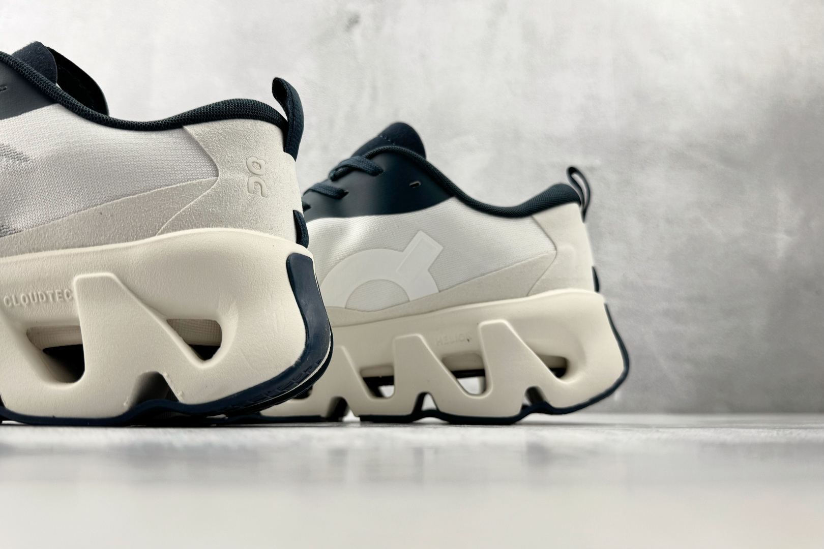 On × KITH K-Tech 1 白藏蓝 3MG1077-Top High Quatity Cheap Sneakers Fashion Clothing Clothes Bags handbags Shoes of all Brand wholesale With The best Quality And Beautiful Price from China Factory Chinese suppliers wholesaler seller On × KITH K-Tech 1 白藏蓝 3MG1077