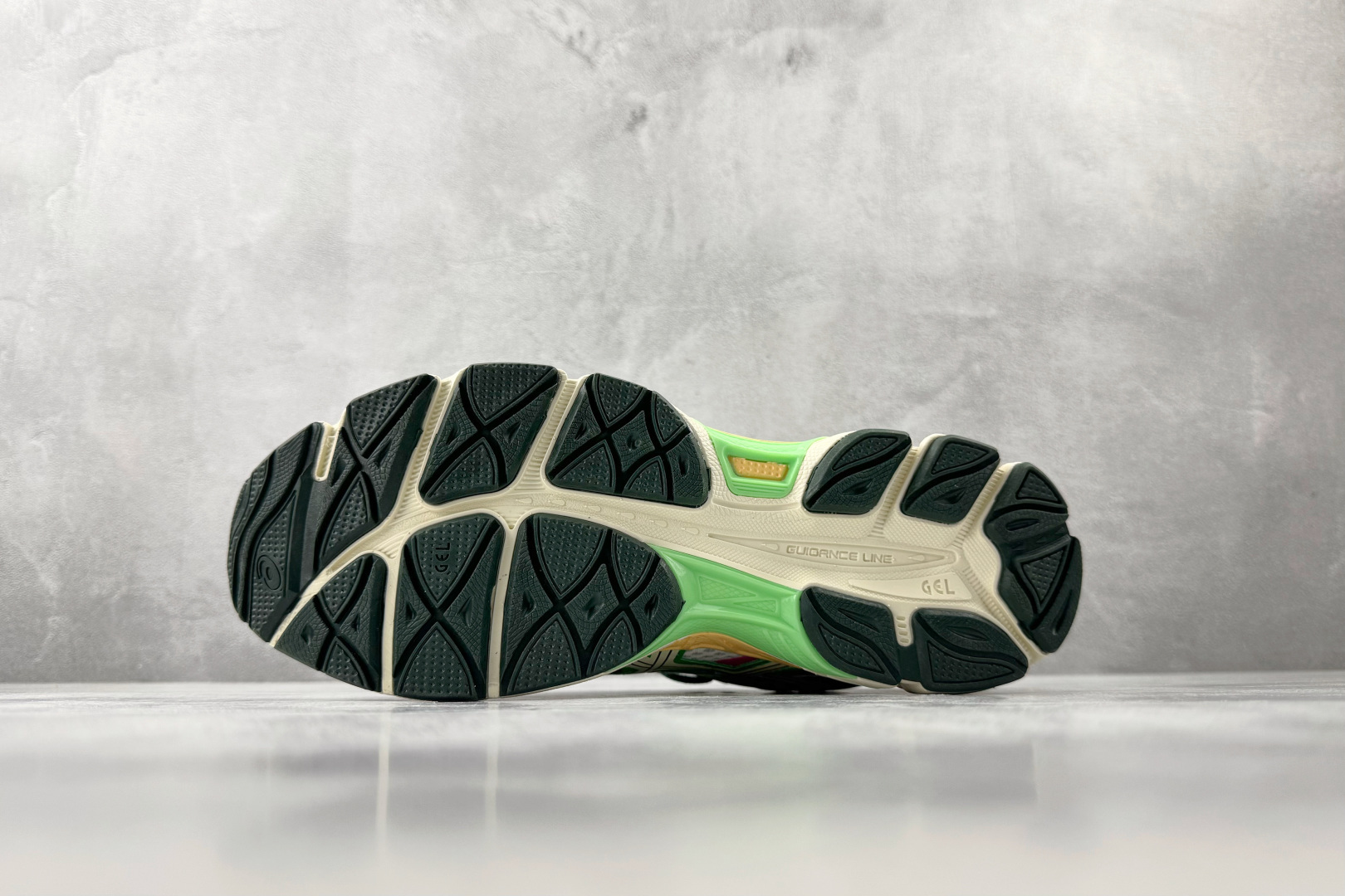 ASICS Gel-Cumulus 16 绿白 1203A763-100-Top High Quatity Cheap Sneakers Fashion Clothing Clothes Bags handbags Shoes of all Brand wholesale With The best Quality And Beautiful Price from China Factory Chinese suppliers wholesaler seller ASICS Gel-Cumulus 16 绿白 1203A763-100