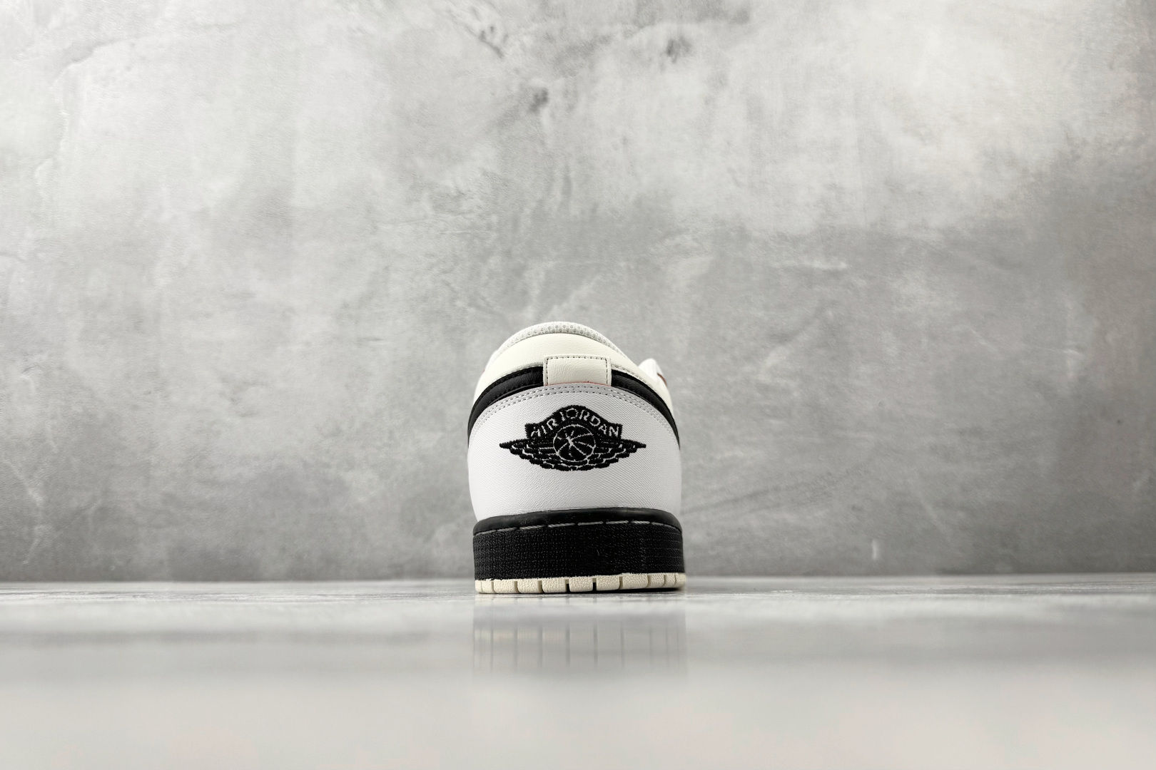 综合版 Jordan Air Jordan 1 Low 白色 IV5325-133