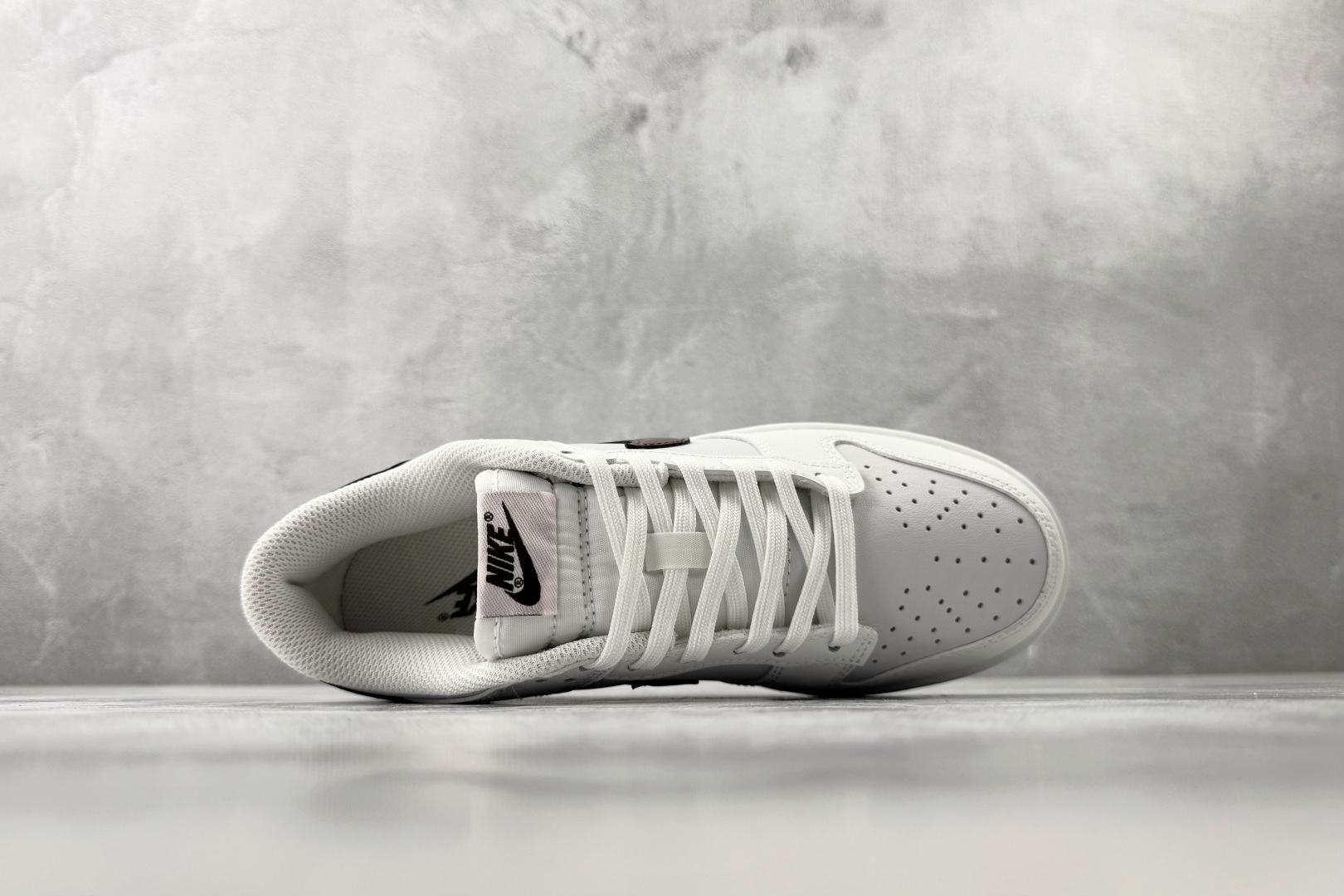 Nike Dunk Low 白红 IM6025-121-Top High Quatity Cheap Sneakers Fashion Clothing Clothes Bags handbags Shoes of all Brand wholesale With The best Quality And Beautiful Price from China Factory Chinese suppliers wholesaler seller Nike Dunk Low 白红 IM6025-121