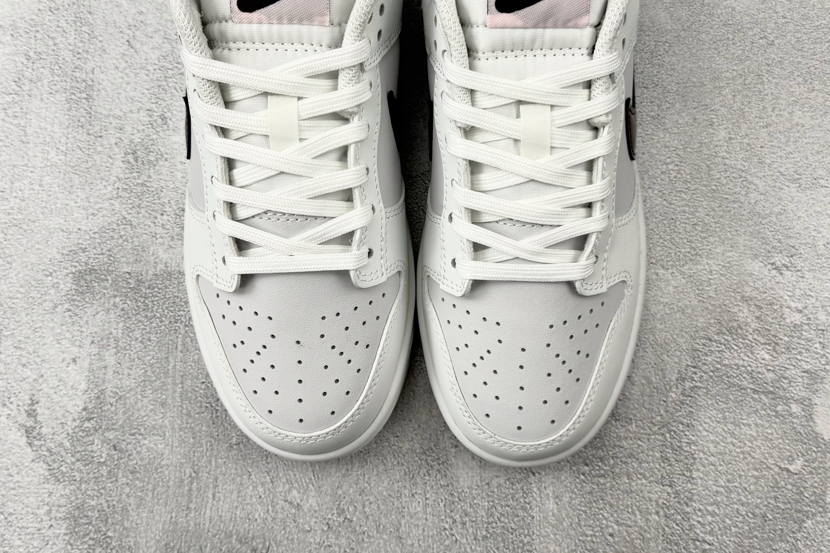 Nike Dunk Low 白红 IM6025-121-Top High Quatity Cheap Sneakers Fashion Clothing Clothes Bags handbags Shoes of all Brand wholesale With The best Quality And Beautiful Price from China Factory Chinese suppliers wholesaler seller Nike Dunk Low 白红 IM6025-121