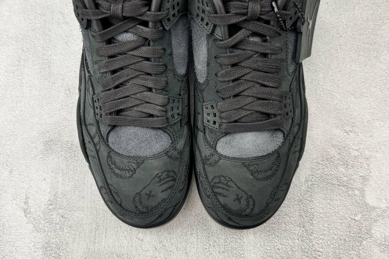 圈内最强四代 独家外贸特供 Jordan Air Jordan 4 kaws black 黑 930155-001