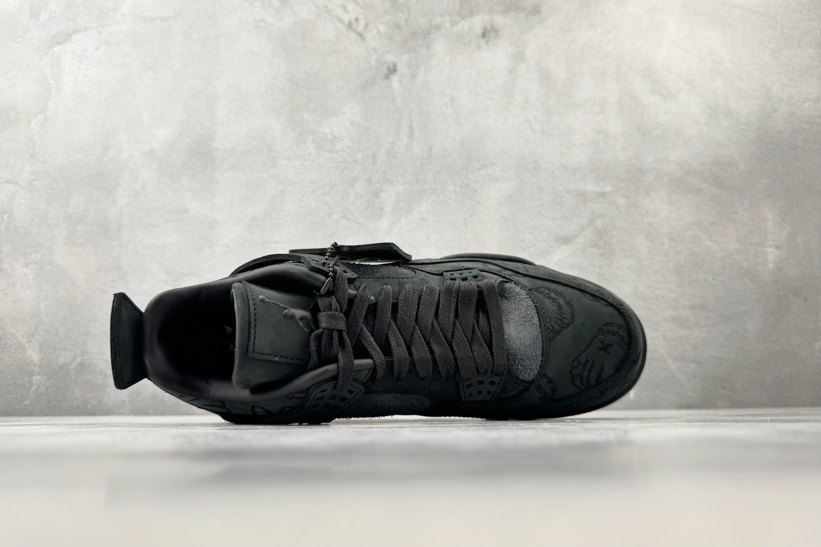 圈内最强四代 独家外贸特供 Jordan Air Jordan 4 kaws black 黑 930155-001