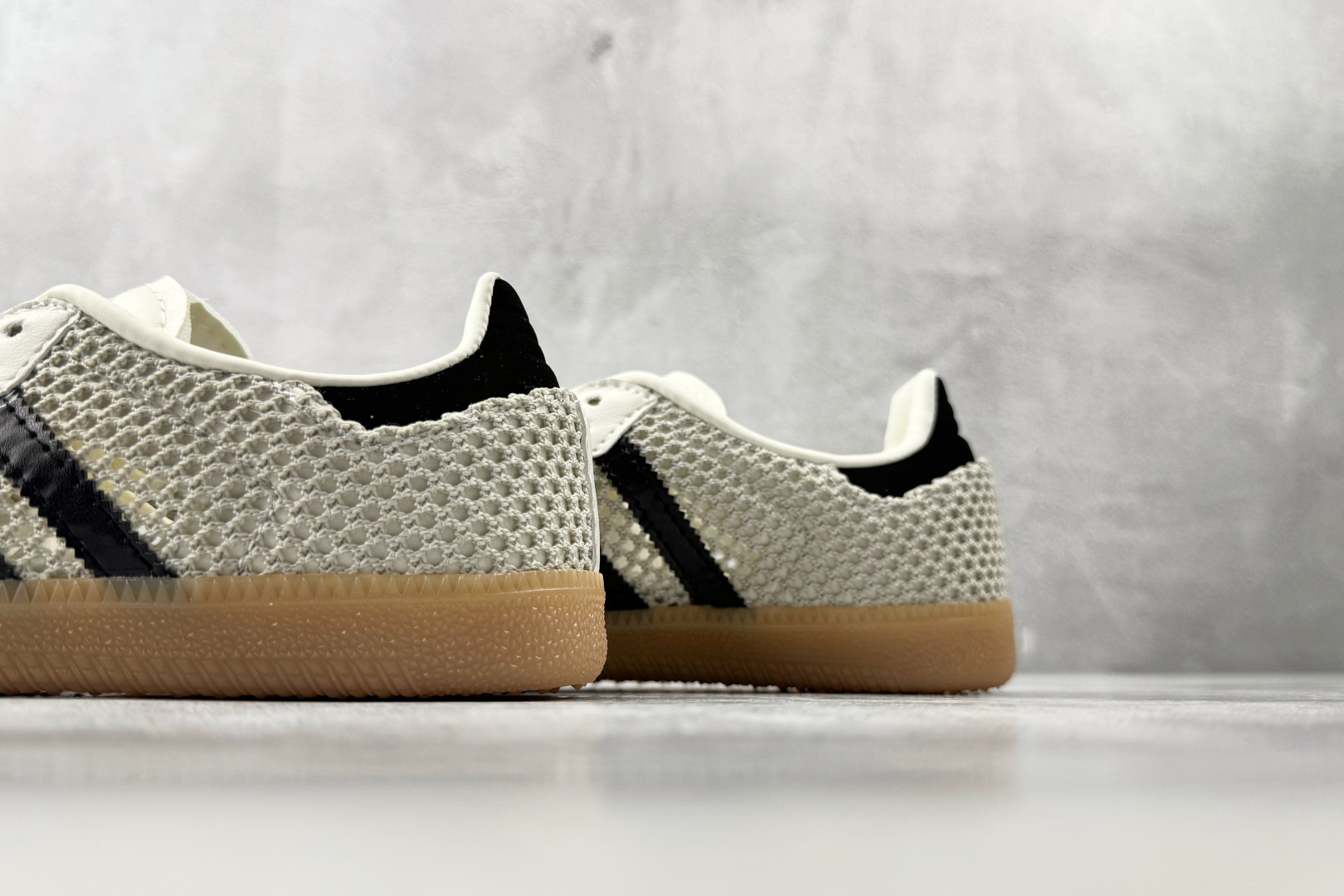 出口订单 adidas originals SAMBA 米色 IH4003-Top High Quatity Cheap Sneakers Fashion Clothing Clothes Bags handbags Shoes of all Brand wholesale With The best Quality And Beautiful Price from China Factory Chinese suppliers wholesaler seller 出口订单 adidas originals SAMBA 米色 IH4003