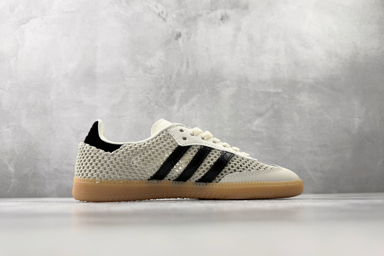 出口订单 adidas originals SAMBA 米色 IH4003-Top High Quatity Cheap Sneakers Fashion Clothing Clothes Bags handbags Shoes of all Brand wholesale With The best Quality And Beautiful Price from China Factory Chinese suppliers wholesaler seller 出口订单 adidas originals SAMBA 米色 IH4003
