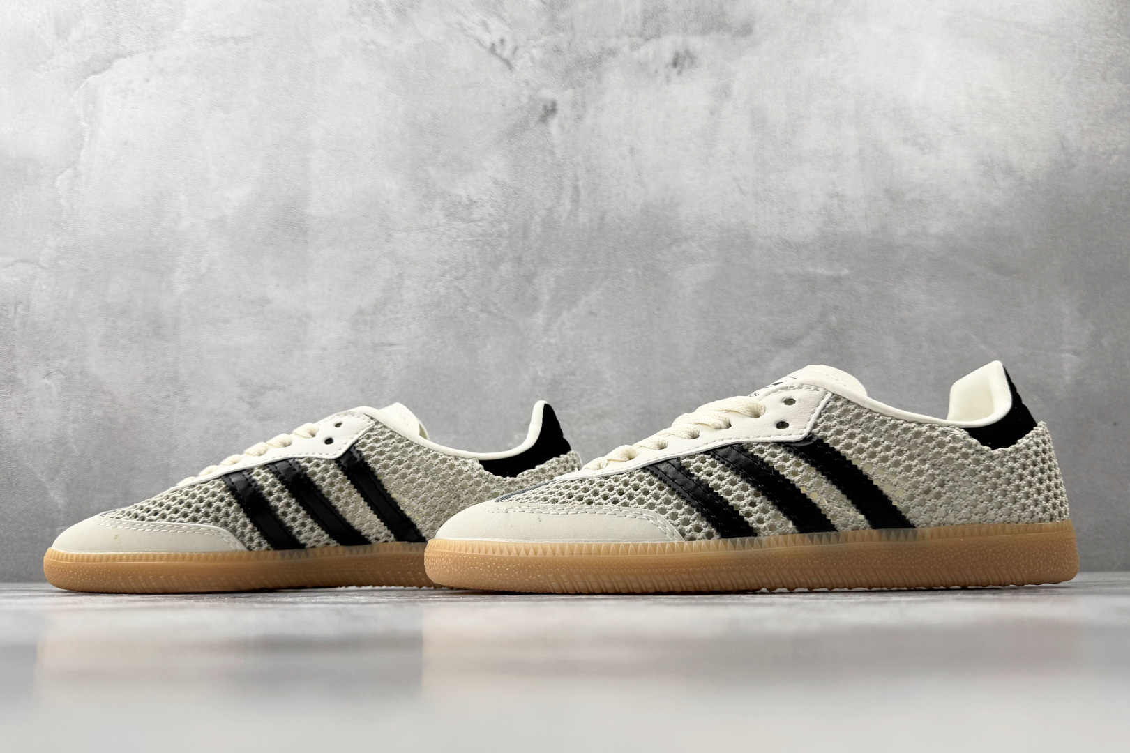 出口订单 adidas originals SAMBA 米色 IH4003-Top High Quatity Cheap Sneakers Fashion Clothing Clothes Bags handbags Shoes of all Brand wholesale With The best Quality And Beautiful Price from China Factory Chinese suppliers wholesaler seller 出口订单 adidas originals SAMBA 米色 IH4003