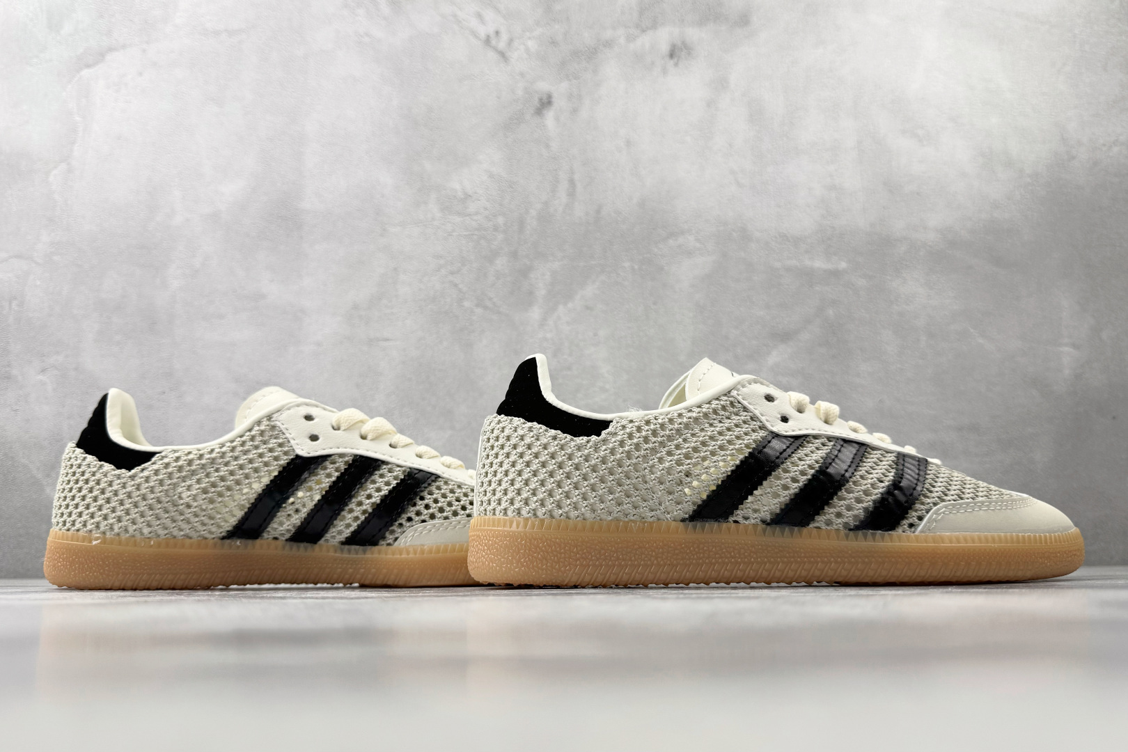 出口订单 adidas originals SAMBA 米色 IH4003-Top High Quatity Cheap Sneakers Fashion Clothing Clothes Bags handbags Shoes of all Brand wholesale With The best Quality And Beautiful Price from China Factory Chinese suppliers wholesaler seller 出口订单 adidas originals SAMBA 米色 IH4003