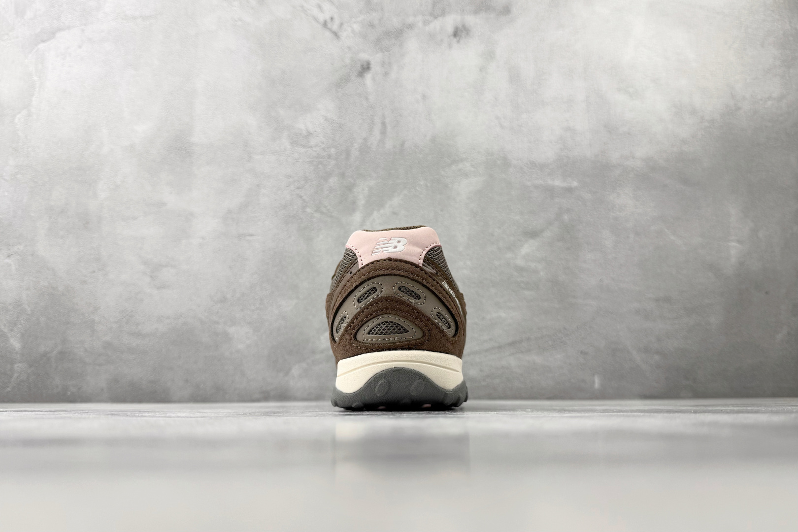 纯原出品 New Balance 204L 灰棕色 U204L273-Top High Quatity Cheap Sneakers Fashion Clothing Clothes Bags handbags Shoes of all Brand wholesale With The best Quality And Beautiful Price from China Factory Chinese suppliers wholesaler seller 纯原出品 New Balance 204L 灰棕色 U204L273