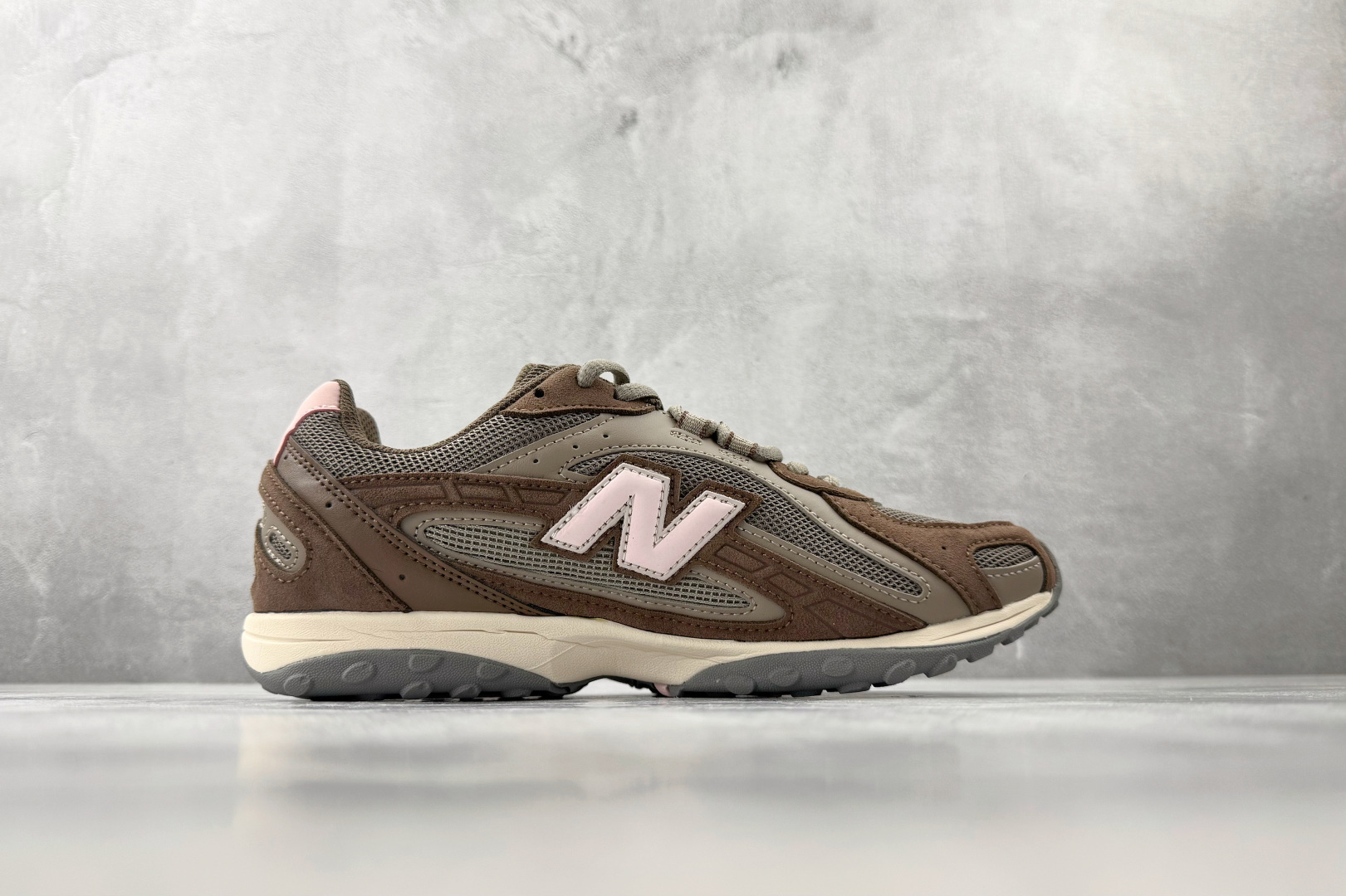 纯原出品 New Balance 204L 灰棕色 U204L273-Top High Quatity Cheap Sneakers Fashion Clothing Clothes Bags handbags Shoes of all Brand wholesale With The best Quality And Beautiful Price from China Factory Chinese suppliers wholesaler seller 纯原出品 New Balance 204L 灰棕色 U204L273