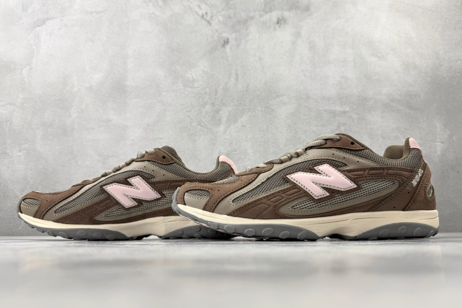 纯原出品 New Balance 204L 灰棕色 U204L273-Top High Quatity Cheap Sneakers Fashion Clothing Clothes Bags handbags Shoes of all Brand wholesale With The best Quality And Beautiful Price from China Factory Chinese suppliers wholesaler seller 纯原出品 New Balance 204L 灰棕色 U204L273