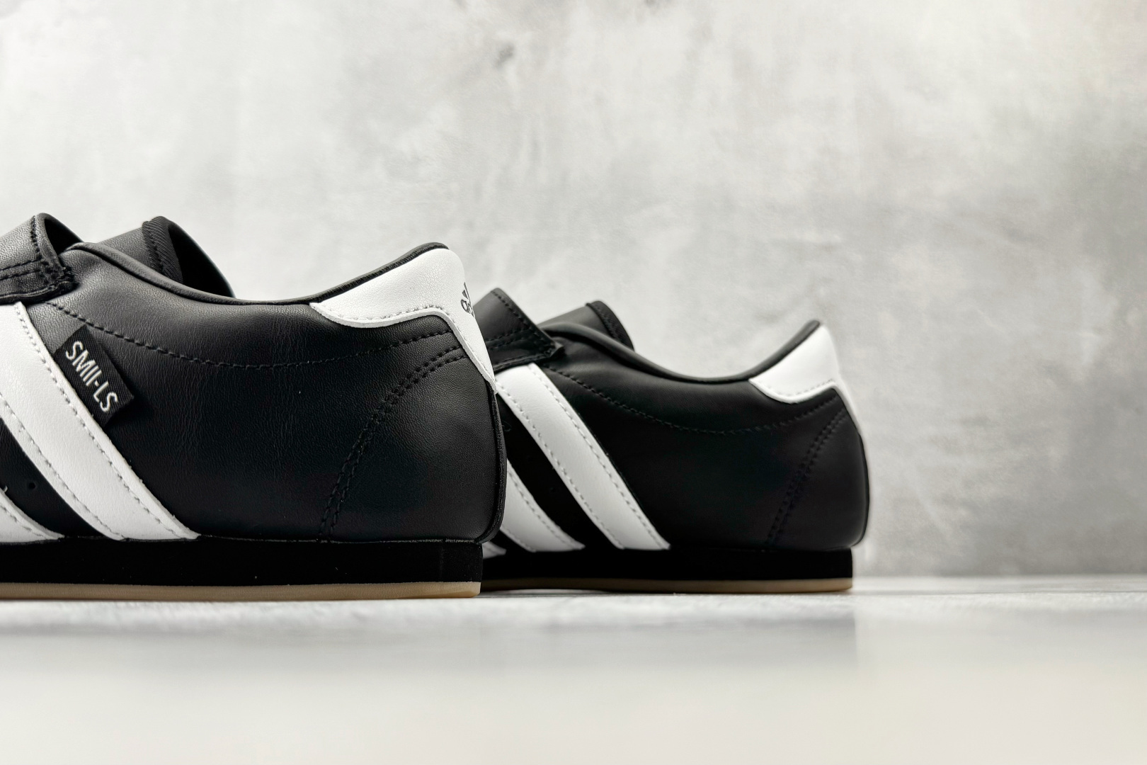 GOD 神版 adidas TAEKWONDO 黑色货号：JQ4775尺码：36 36.5 37 37.