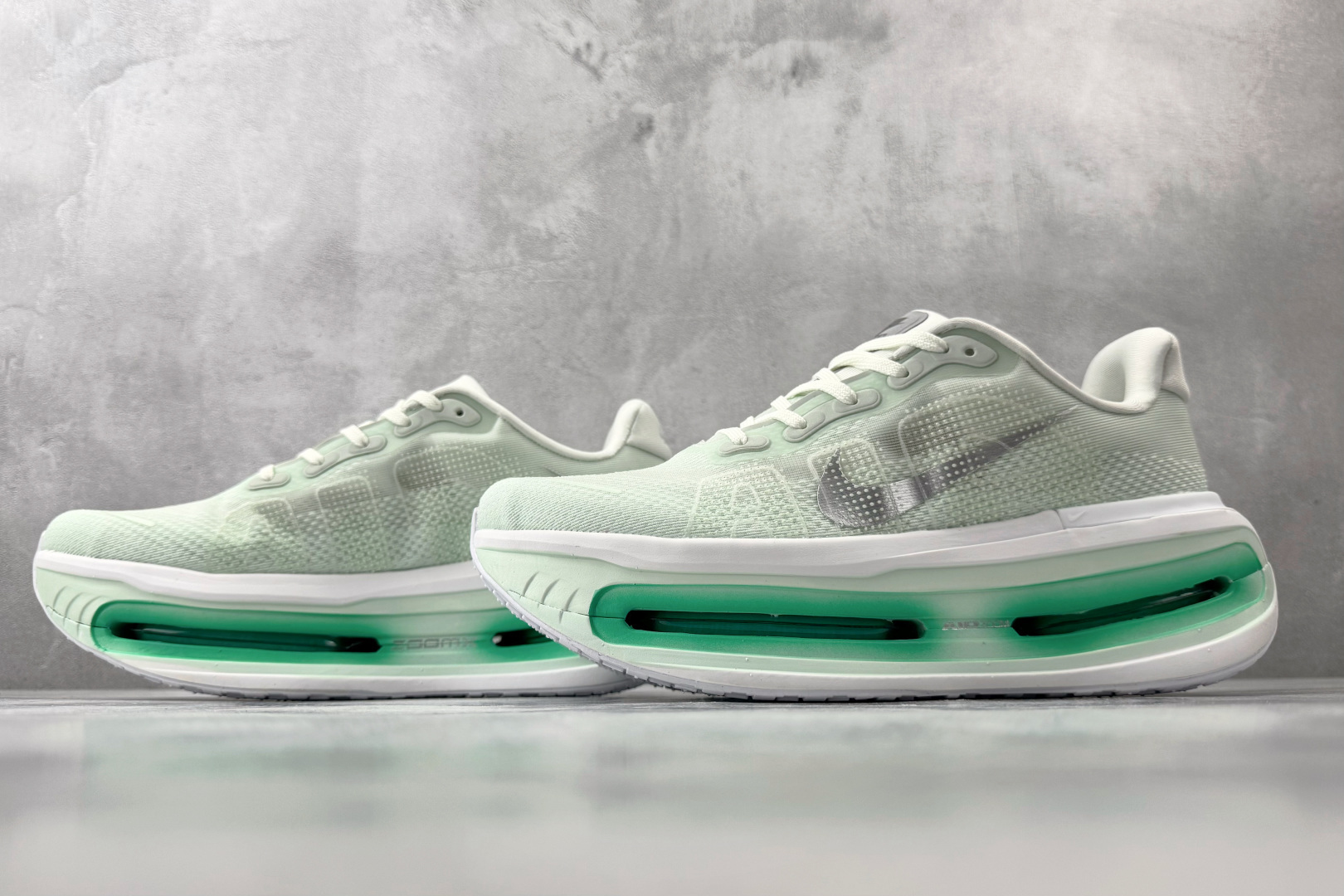 Nike Vomero Vomero Premium 绿色 HM5973-300-Top High Quatity Cheap Sneakers Fashion Clothing Clothes Bags handbags Shoes of all Brand wholesale With The best Quality And Beautiful Price from China Factory Chinese suppliers wholesaler seller Nike Vomero Vomero Premium 绿色 HM5973-300
