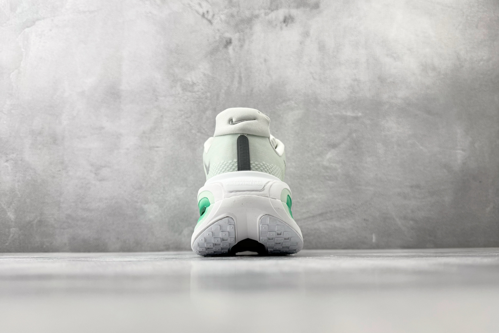 Nike Vomero Vomero Premium 绿色 HM5973-300-Top High Quatity Cheap Sneakers Fashion Clothing Clothes Bags handbags Shoes of all Brand wholesale With The best Quality And Beautiful Price from China Factory Chinese suppliers wholesaler seller Nike Vomero Vomero Premium 绿色 HM5973-300