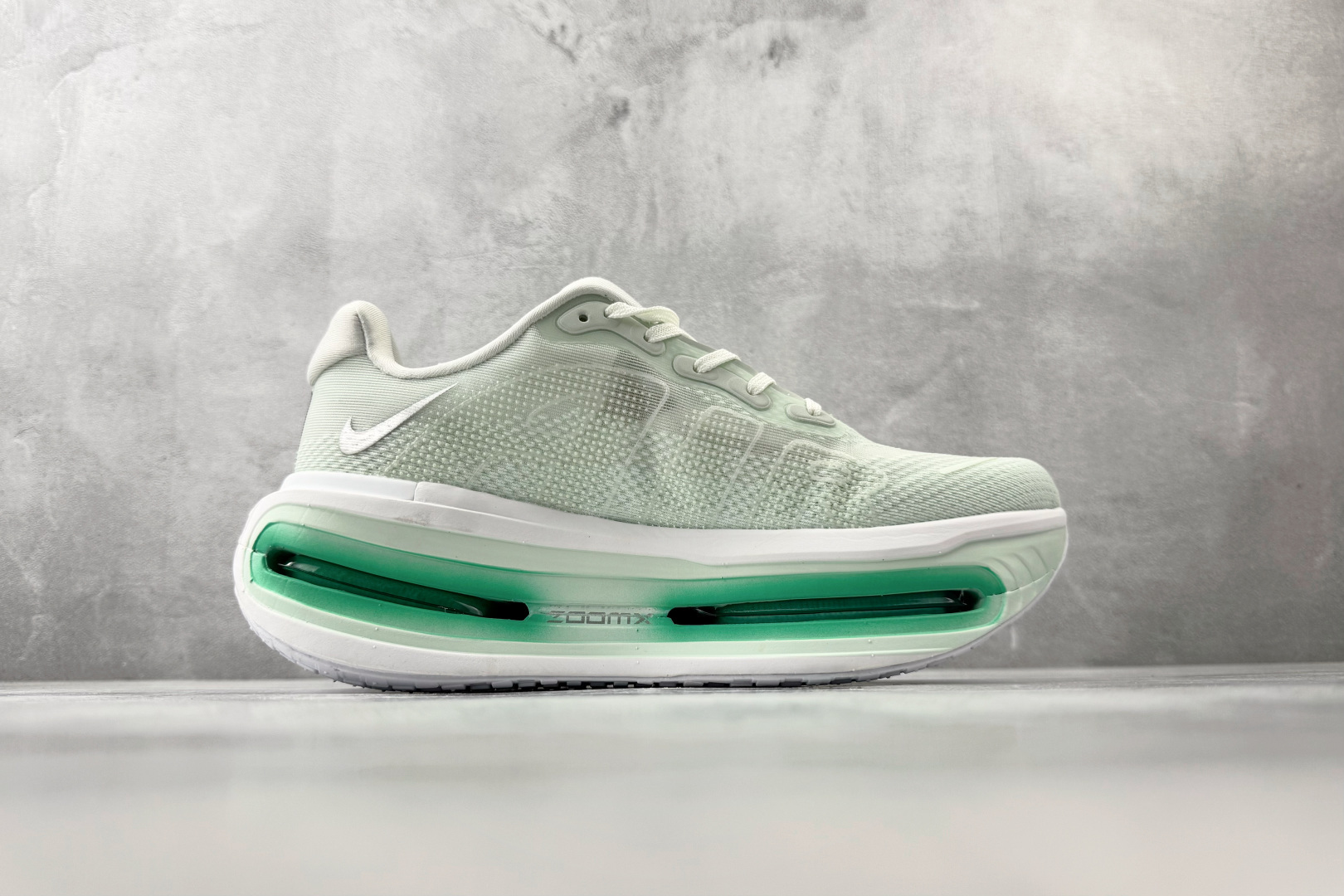 Nike Vomero Vomero Premium 绿色 HM5973-300-Top High Quatity Cheap Sneakers Fashion Clothing Clothes Bags handbags Shoes of all Brand wholesale With The best Quality And Beautiful Price from China Factory Chinese suppliers wholesaler seller Nike Vomero Vomero Premium 绿色 HM5973-300