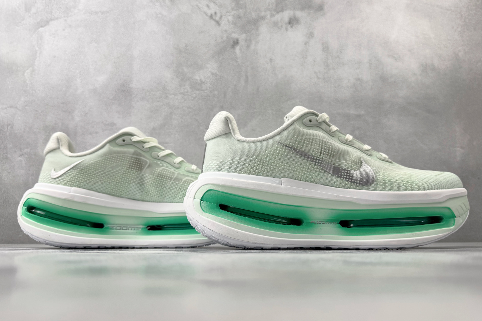 Nike Vomero Vomero Premium 绿色 HM5973-300-Top High Quatity Cheap Sneakers Fashion Clothing Clothes Bags handbags Shoes of all Brand wholesale With The best Quality And Beautiful Price from China Factory Chinese suppliers wholesaler seller Nike Vomero Vomero Premium 绿色 HM5973-300
