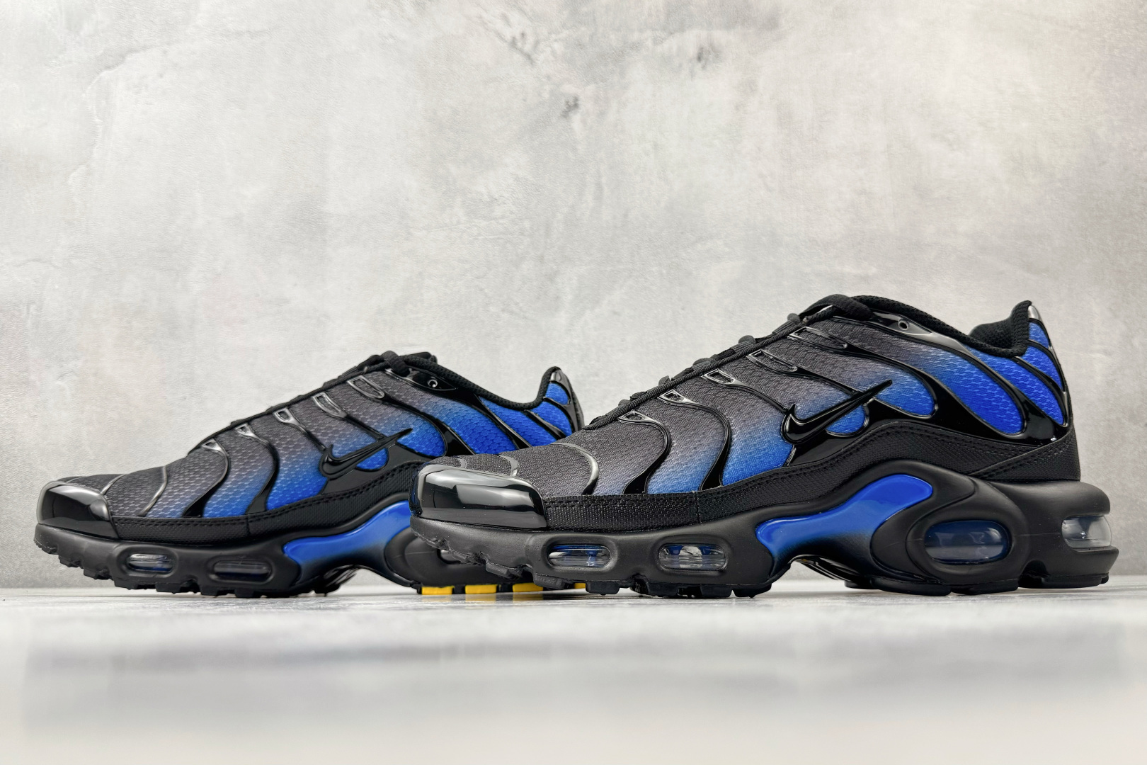 Nike Air Max Plus 黑蓝 DM0032-041