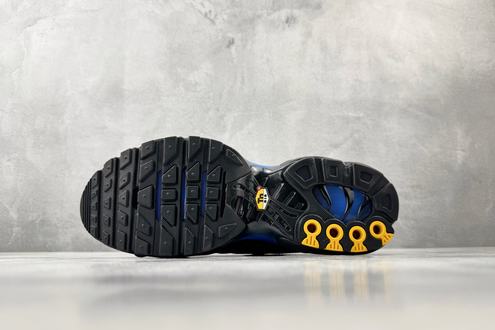 Nike Air Max Plus 黑蓝 DM0032-041