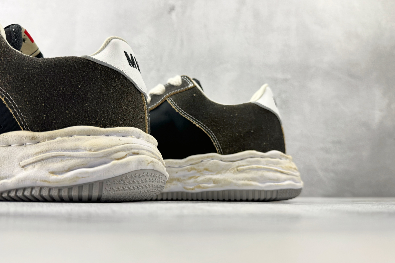 MIHARA YASUHIRO三原康裕 Wayne 黑棕 A12FW715-Top High Quatity Cheap Sneakers Fashion Clothing Clothes Bags handbags Shoes of all Brand wholesale With The best Quality And Beautiful Price from China Factory Chinese suppliers wholesaler seller MIHARA YASUHIRO三原康裕 Wayne 黑棕 A12FW715