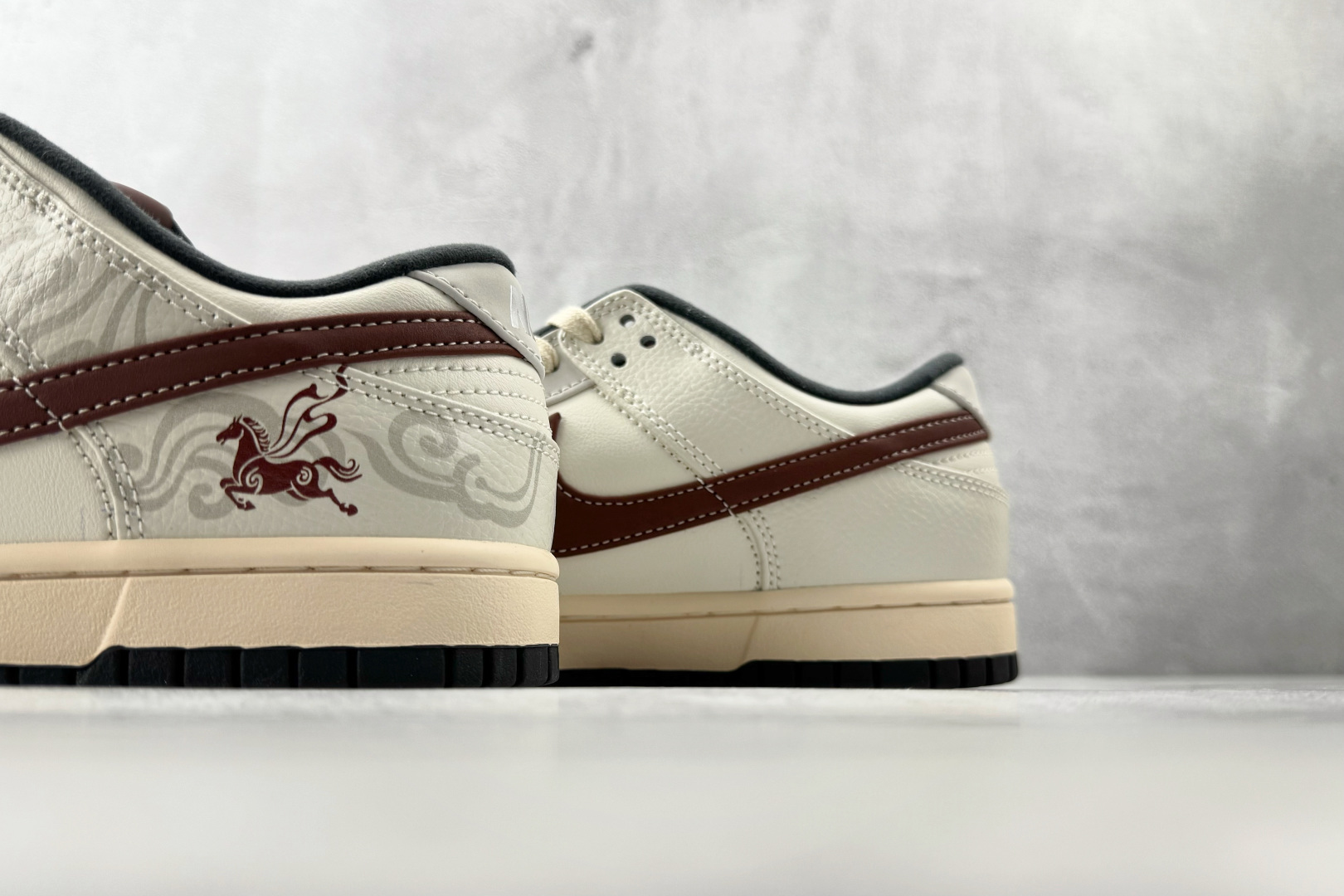 定制球鞋 Nike Dunk 赤骏凌云 米白色 IM6670-202-Top High Quatity Cheap Sneakers Fashion Clothing Clothes Bags handbags Shoes of all Brand wholesale With The best Quality And Beautiful Price from China Factory Chinese suppliers wholesaler seller 定制球鞋 Nike Dunk 赤骏凌云 米白色 IM6670-202