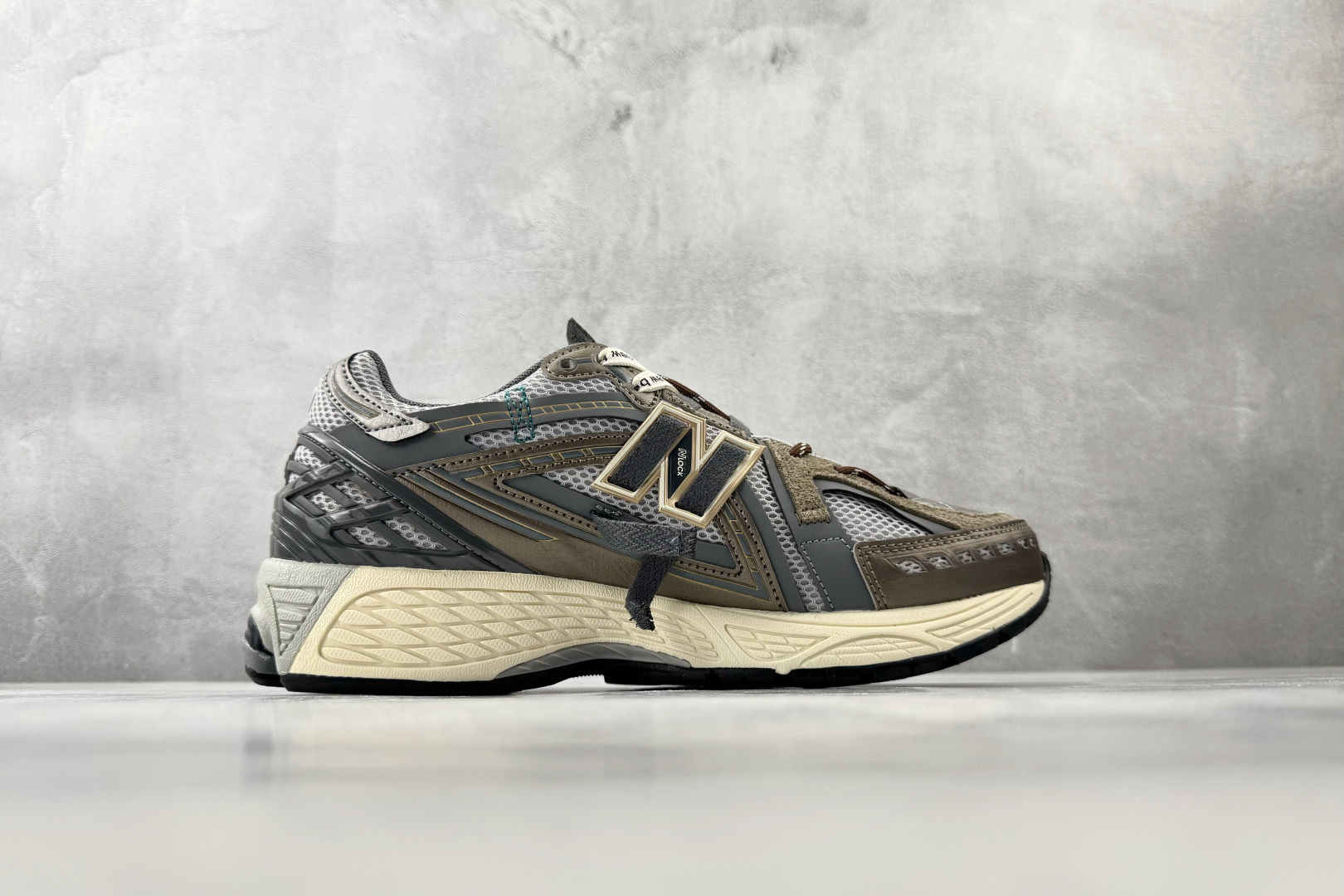 New Balance 1906 灰色 U19066U8-Top High Quatity Cheap Sneakers Fashion Clothing Clothes Bags handbags Shoes of all Brand wholesale With The best Quality And Beautiful Price from China Factory Chinese suppliers wholesaler seller New Balance 1906 灰色 U19066U8