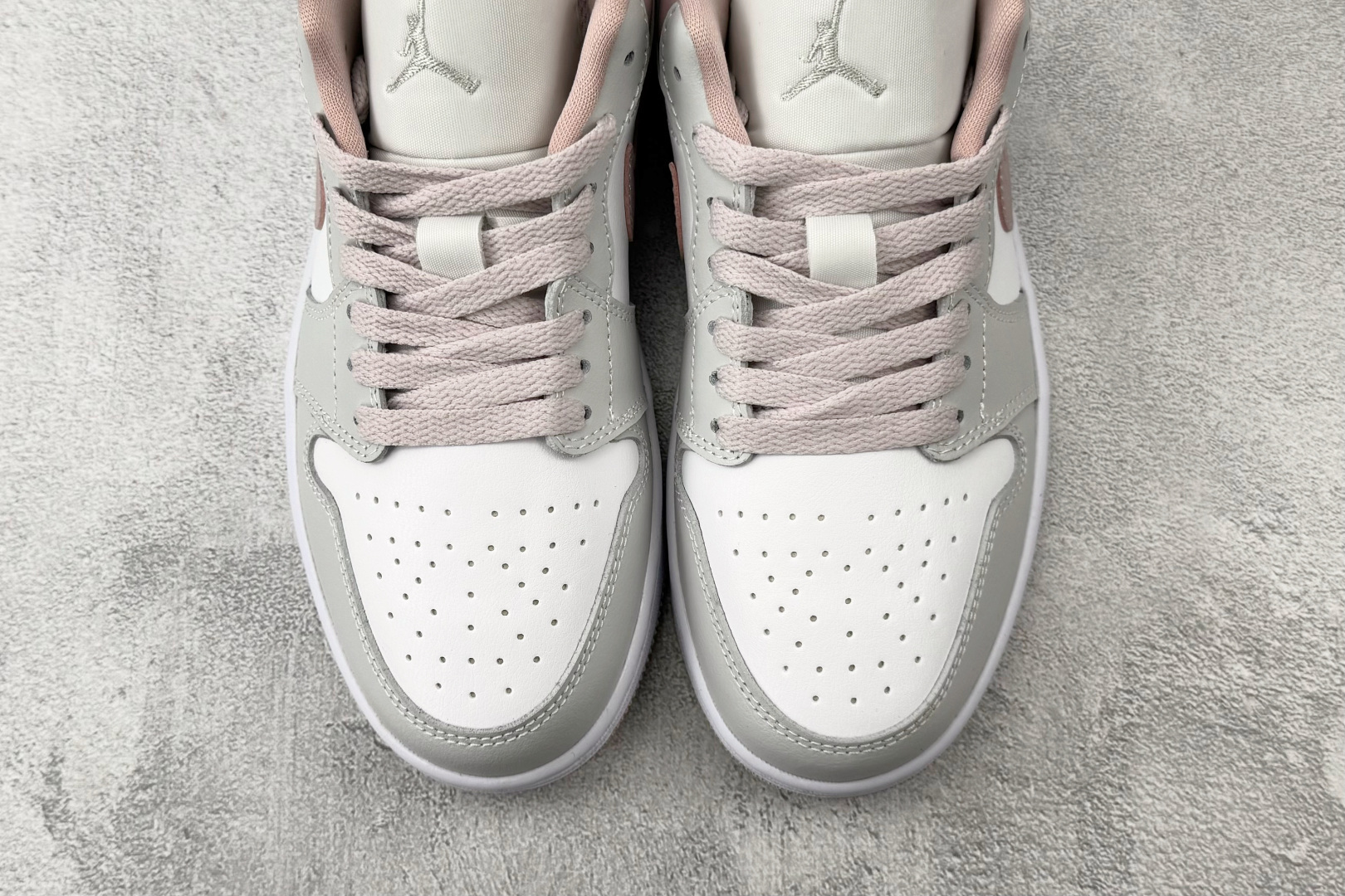 Jordan Air Jordan 1 粉白 DC0774-606-Top High Quatity Cheap Sneakers Fashion Clothing Clothes Bags handbags Shoes of all Brand wholesale With The best Quality And Beautiful Price from China Factory Chinese suppliers wholesaler seller Jordan Air Jordan 1 粉白 DC0774-606
