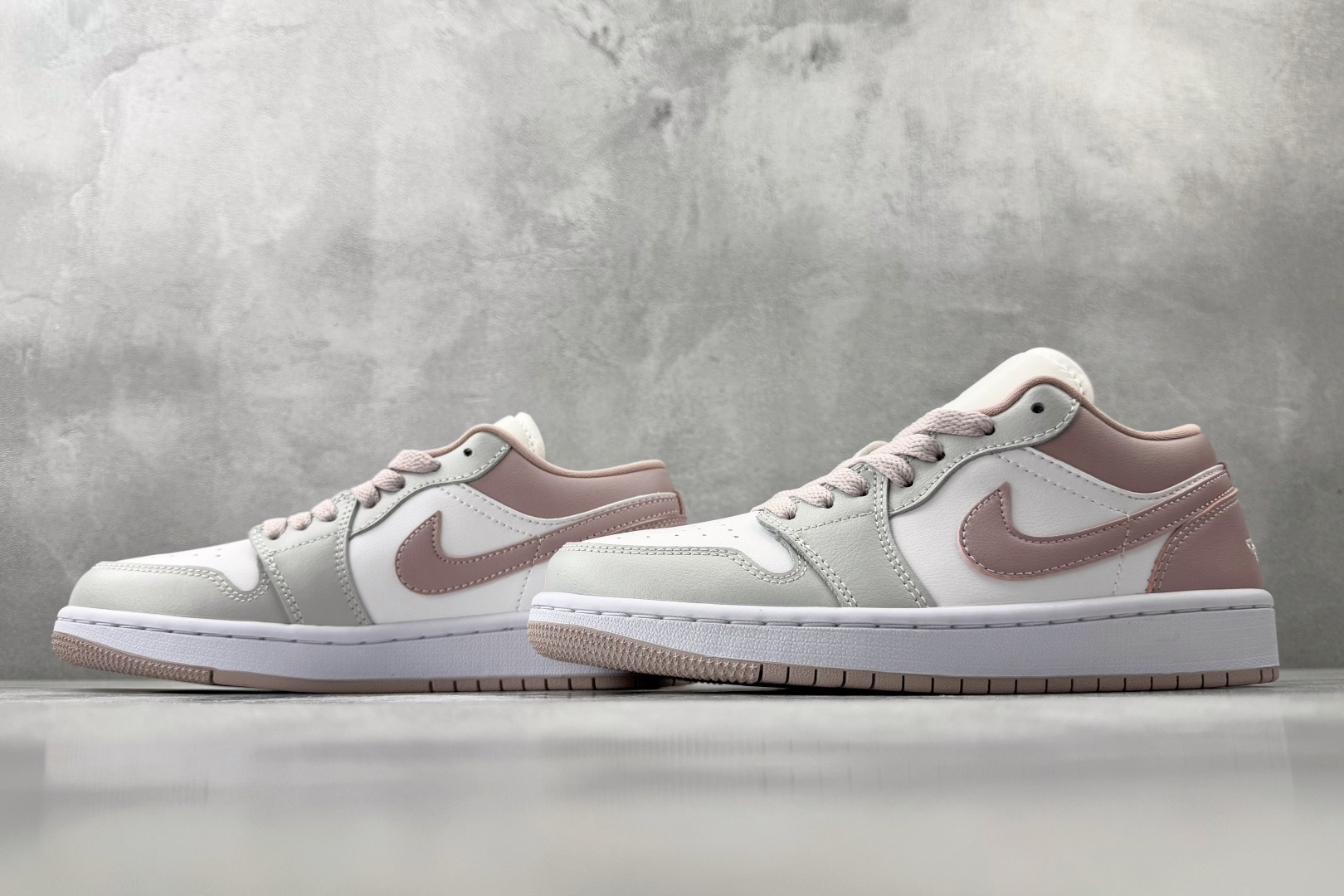 Jordan Air Jordan 1 粉白 DC0774-606-Top High Quatity Cheap Sneakers Fashion Clothing Clothes Bags handbags Shoes of all Brand wholesale With The best Quality And Beautiful Price from China Factory Chinese suppliers wholesaler seller Jordan Air Jordan 1 粉白 DC0774-606