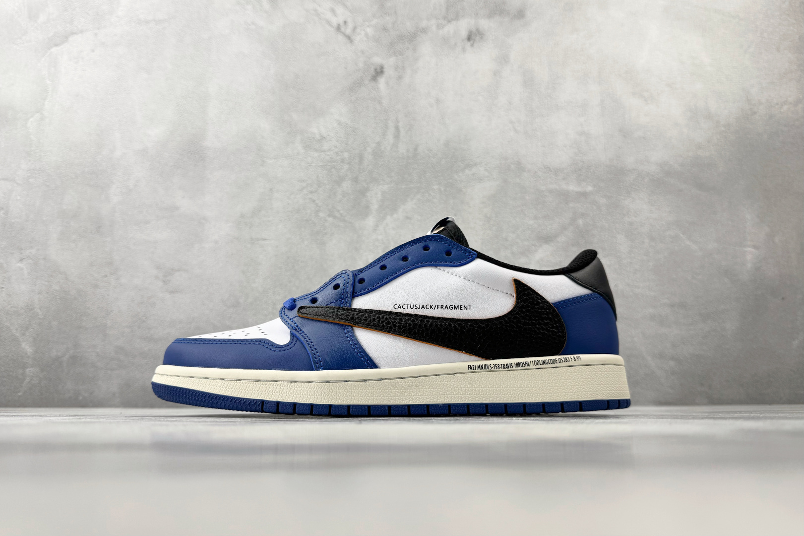 河源 Travis Scott x Jordan Air Jordan 1 白蓝货号：DM7866 11