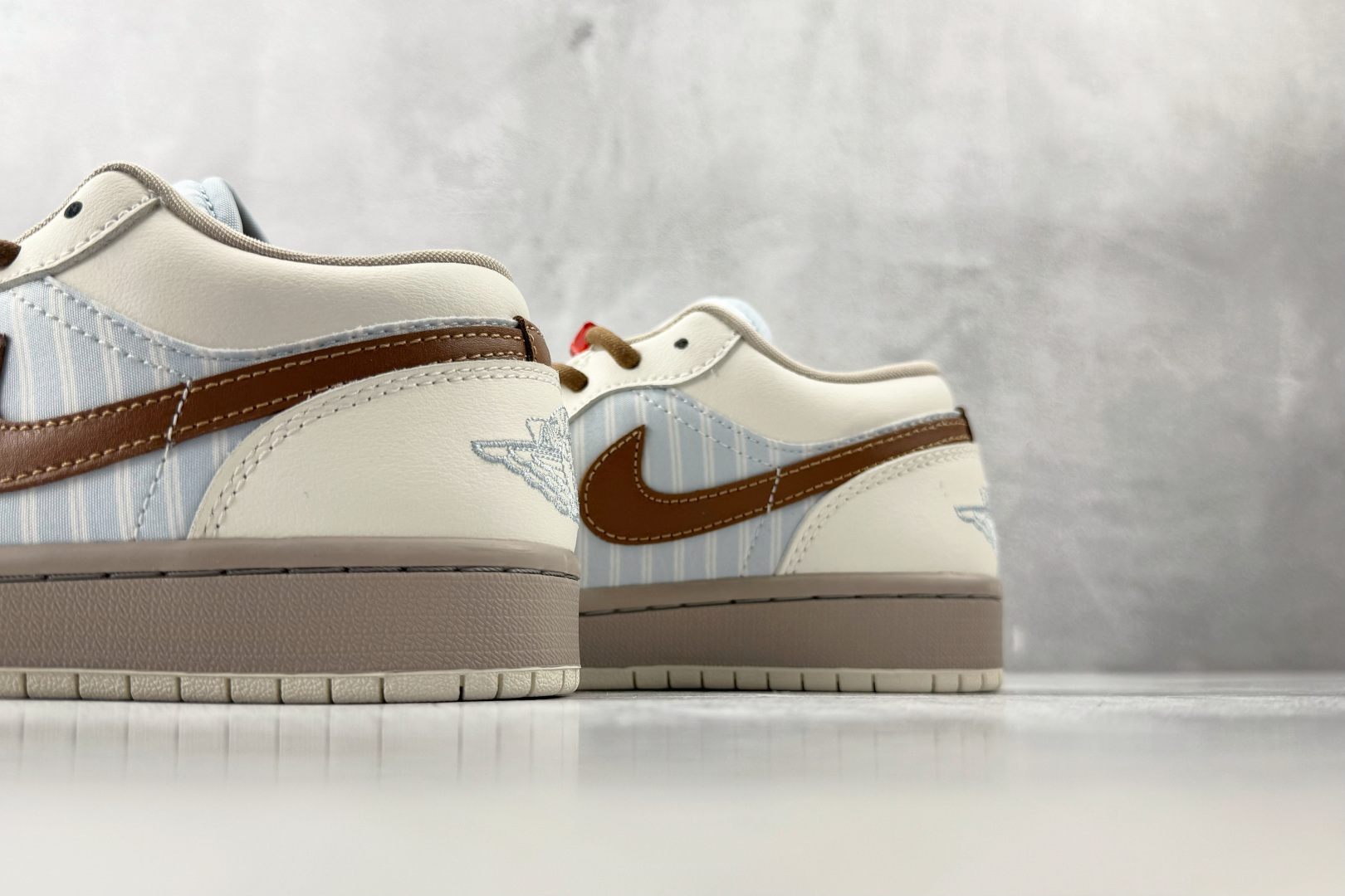 Jordan Air Jordan 1 米蓝 IR7553-422-Top High Quatity Cheap Sneakers Fashion Clothing Clothes Bags handbags Shoes of all Brand wholesale With The best Quality And Beautiful Price from China Factory Chinese suppliers wholesaler seller Jordan Air Jordan 1 米蓝 IR7553-422