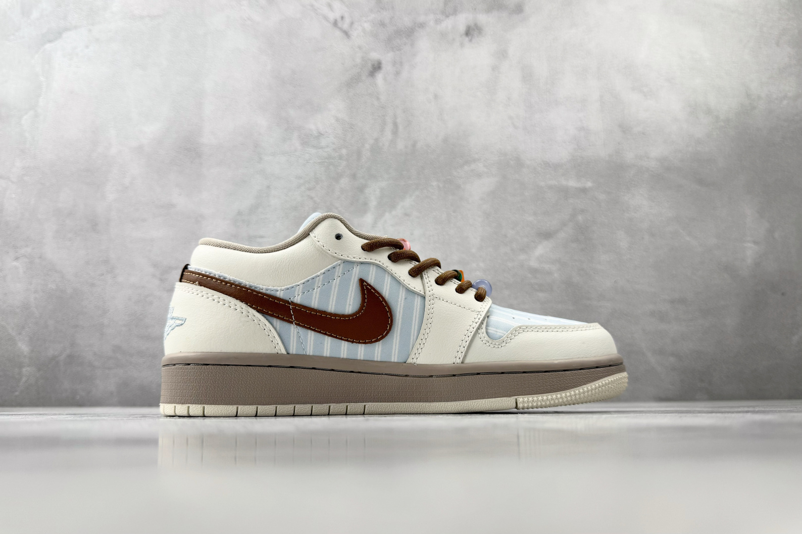 Jordan Air Jordan 1 米蓝 IR7553-422-Top High Quatity Cheap Sneakers Fashion Clothing Clothes Bags handbags Shoes of all Brand wholesale With The best Quality And Beautiful Price from China Factory Chinese suppliers wholesaler seller Jordan Air Jordan 1 米蓝 IR7553-422