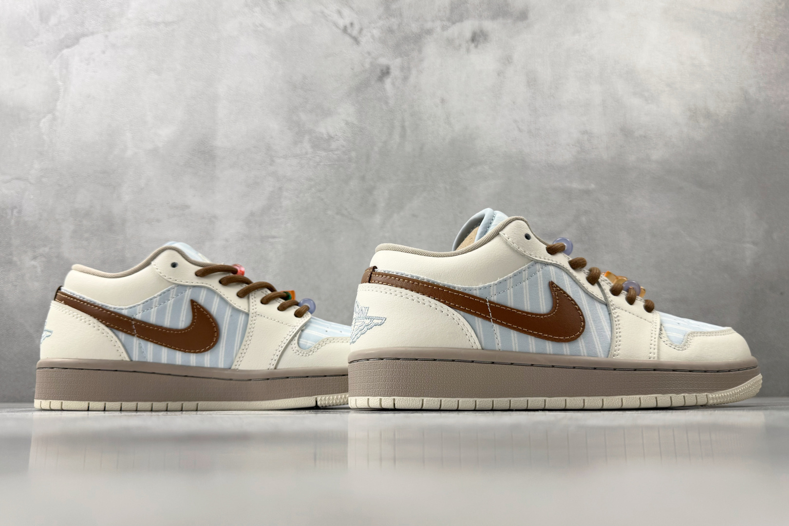 Jordan Air Jordan 1 米蓝 IR7553-422-Top High Quatity Cheap Sneakers Fashion Clothing Clothes Bags handbags Shoes of all Brand wholesale With The best Quality And Beautiful Price from China Factory Chinese suppliers wholesaler seller Jordan Air Jordan 1 米蓝 IR7553-422