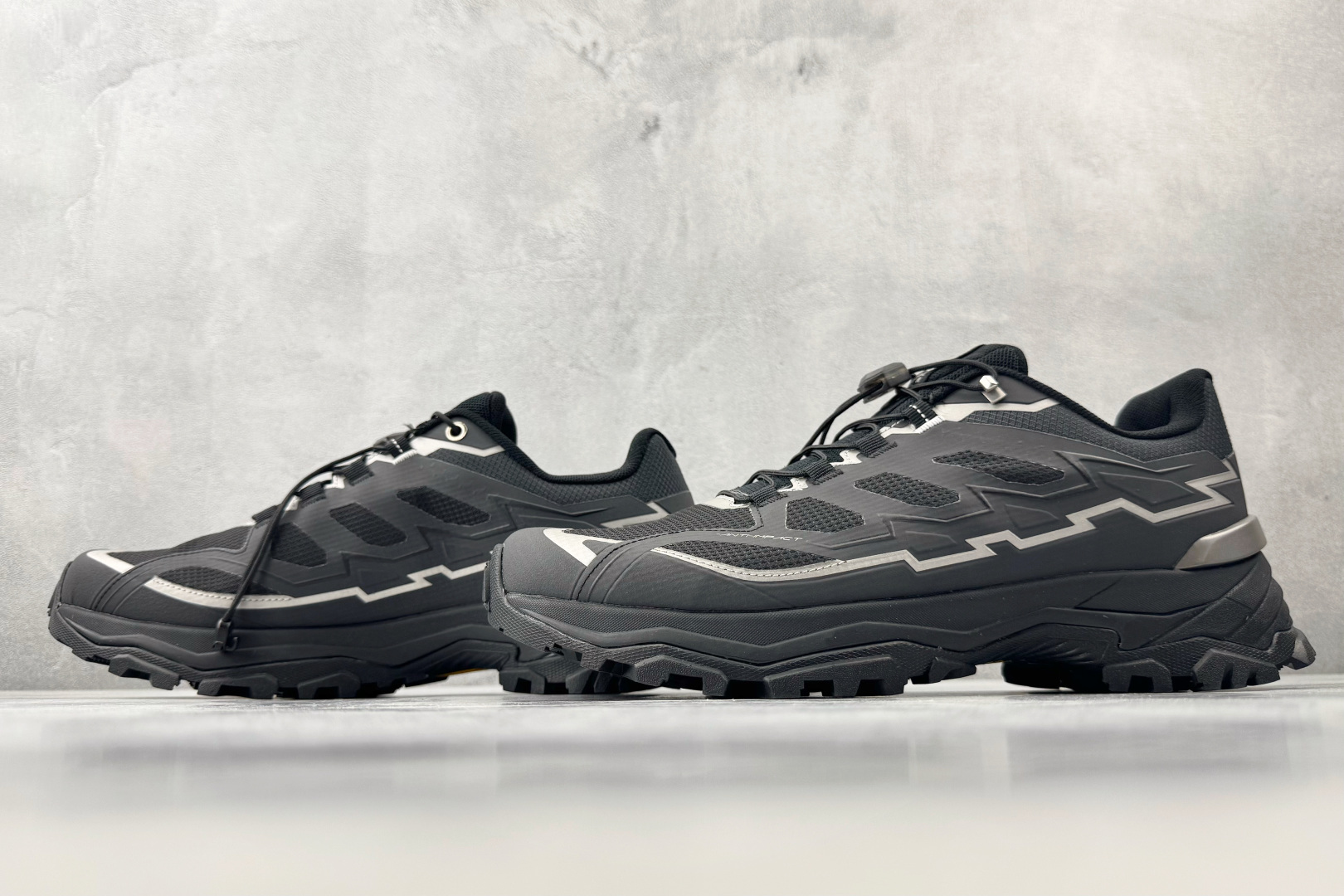 凯乐石KAILAS 远征Vibram 黑色 KS261-Top High Quatity Cheap Sneakers Fashion Clothing Clothes Bags handbags Shoes of all Brand wholesale With The best Quality And Beautiful Price from China Factory Chinese suppliers wholesaler seller 凯乐石KAILAS 远征Vibram 黑色 KS261